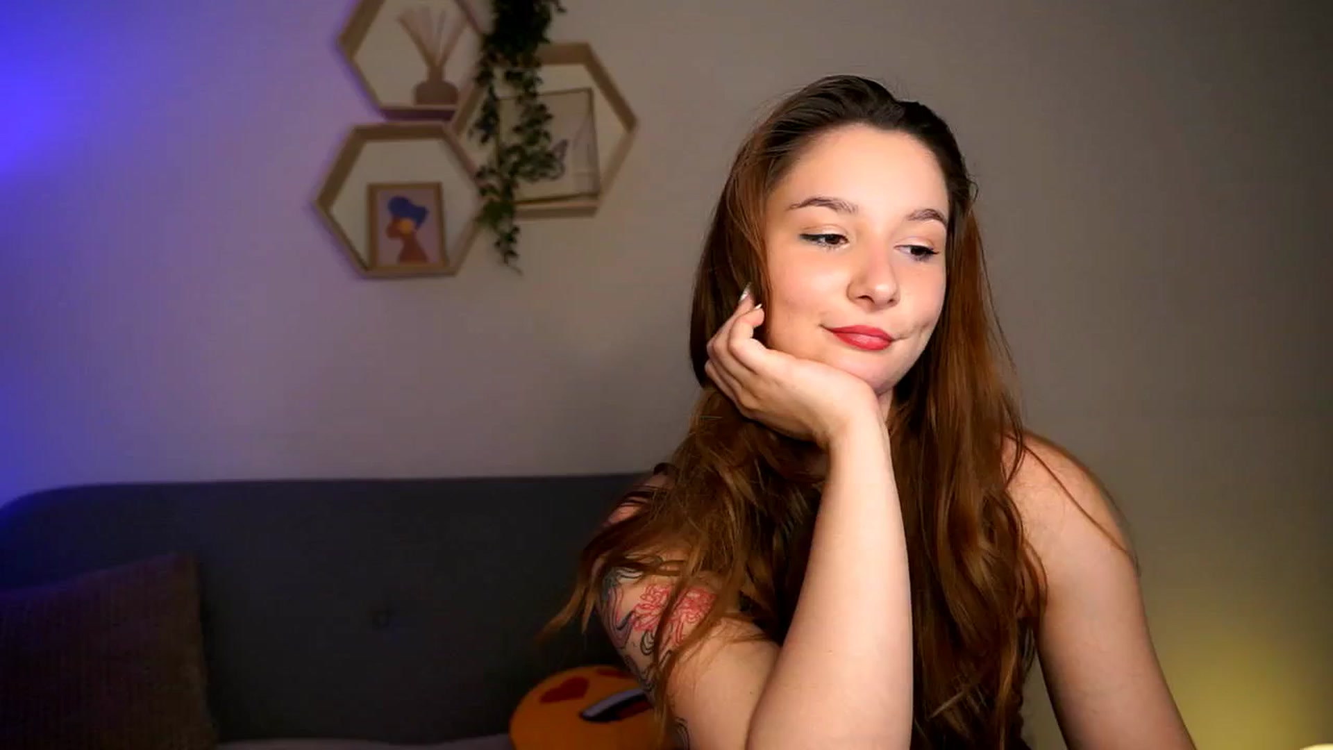 Gallery image thumbnail from BambiiQueen's myfreecams stream on, 04/19/2026, 11:35 image 20 of 20