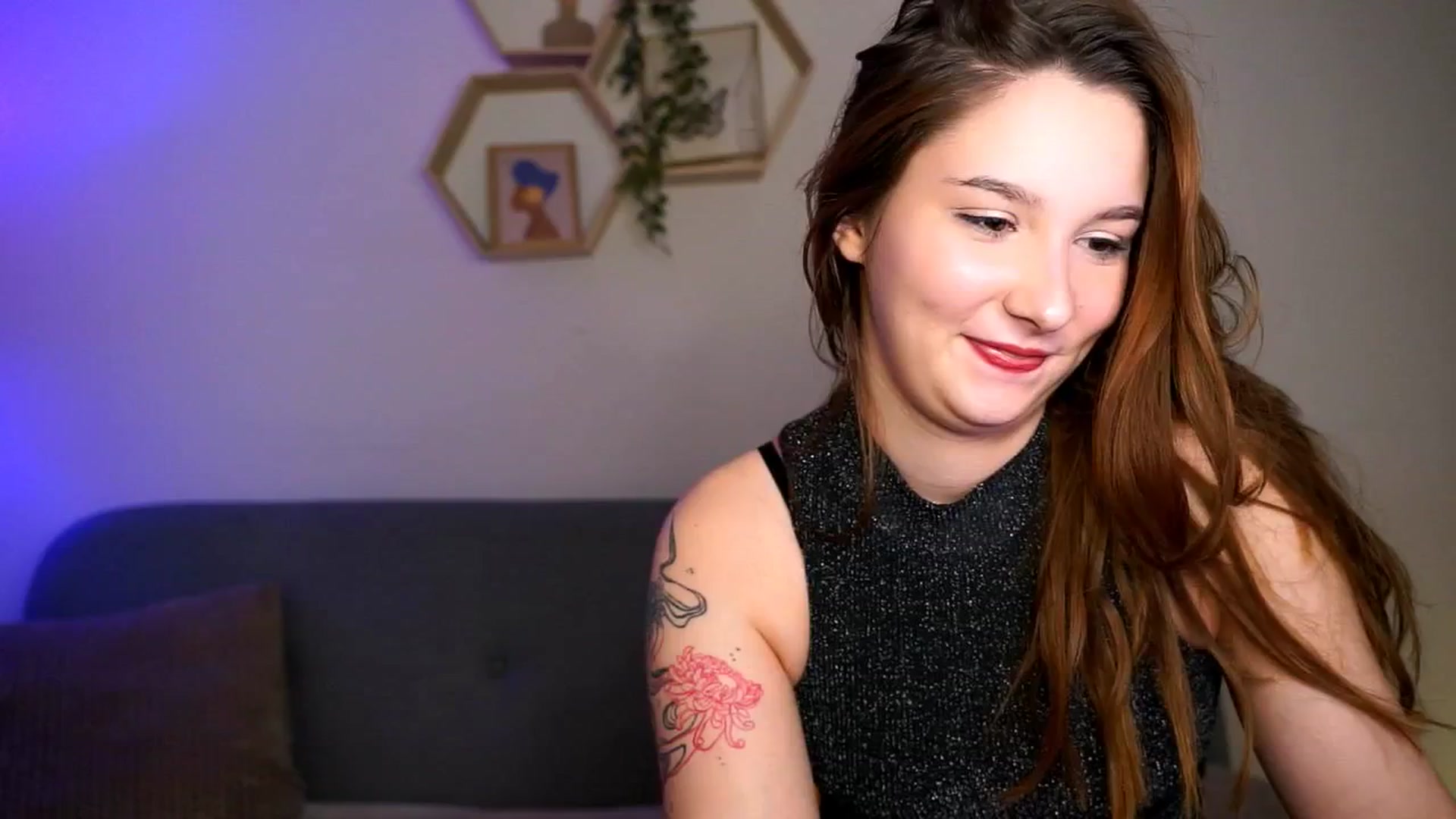 Gallery image thumbnail from BambiiQueen's myfreecams stream on, 04/19/2026, 14:19 image 12 of 20