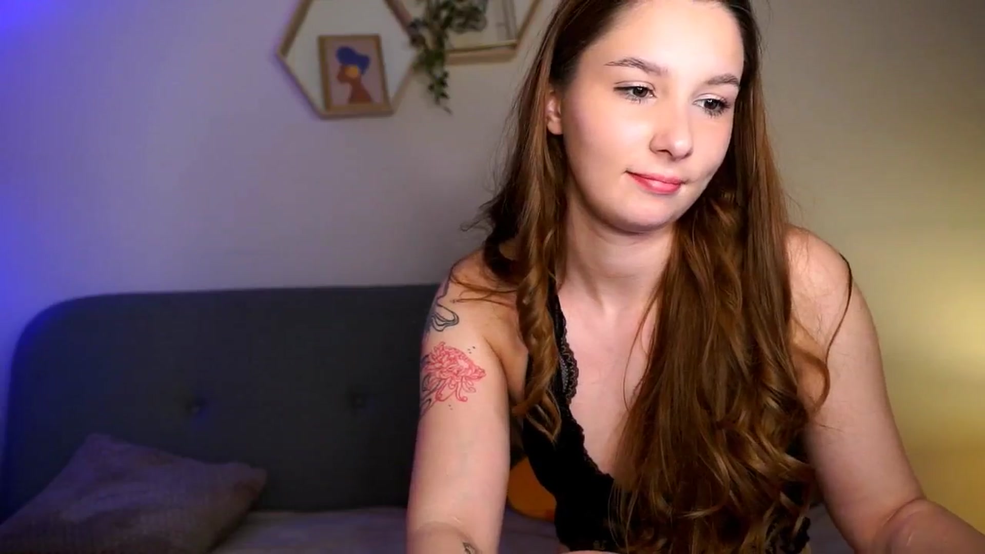 Gallery image thumbnail from BambiiQueen's myfreecams stream on, 04/24/2026, 18:28 image 19 of 20