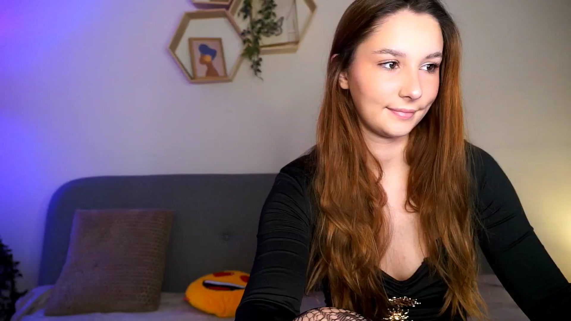 Gallery image thumbnail from BambiiQueen's myfreecams stream on, 04/25/2026, 13:36 image 1 of 20
