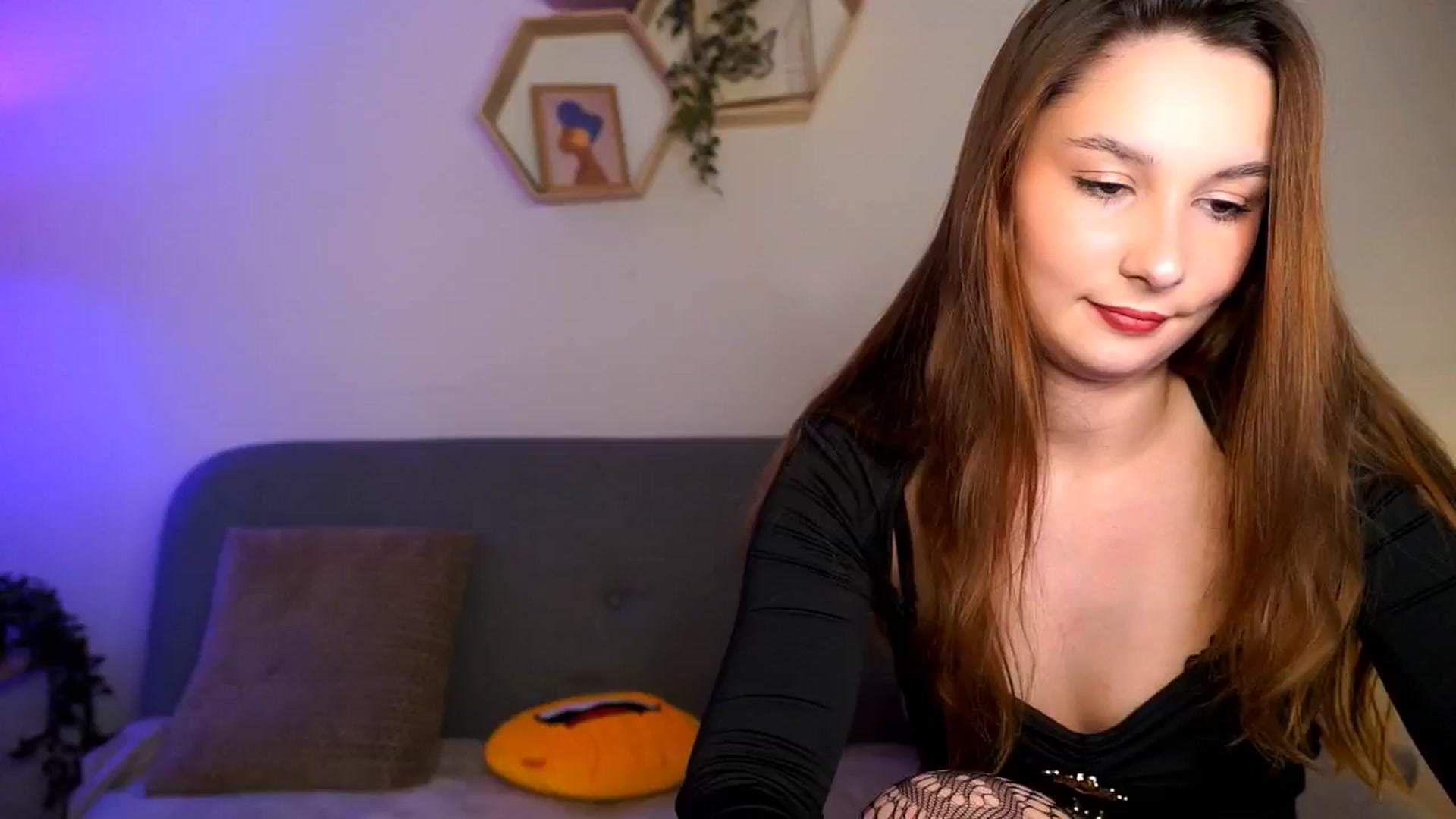 Gallery image thumbnail from BambiiQueen's myfreecams stream on, 04/25/2026, 17:20 image 1 of 20