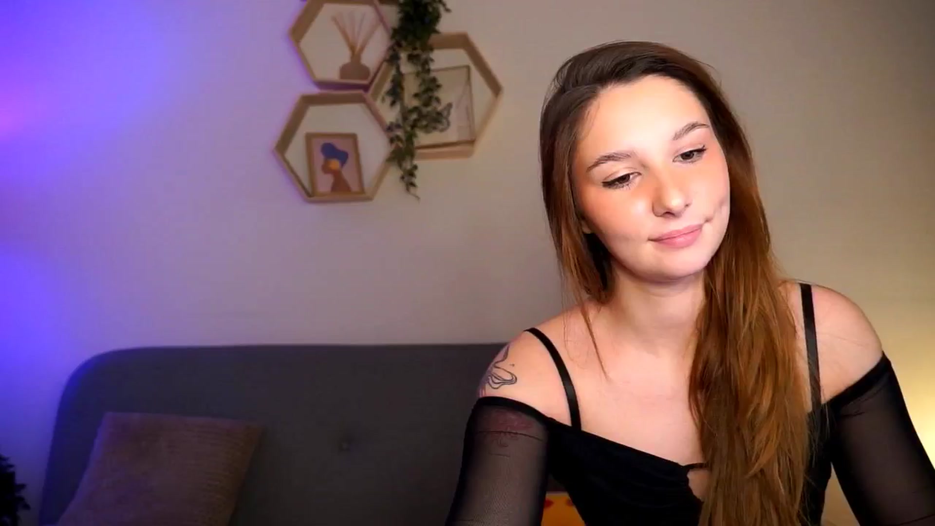 Gallery image thumbnail from BambiiQueen's myfreecams stream on, 04/26/2026, 17:10 image 8 of 20