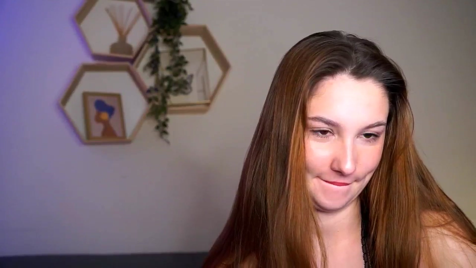 Gallery image thumbnail from BambiiQueen's myfreecams stream on, 04/29/2026, 20:24 image 16 of 20