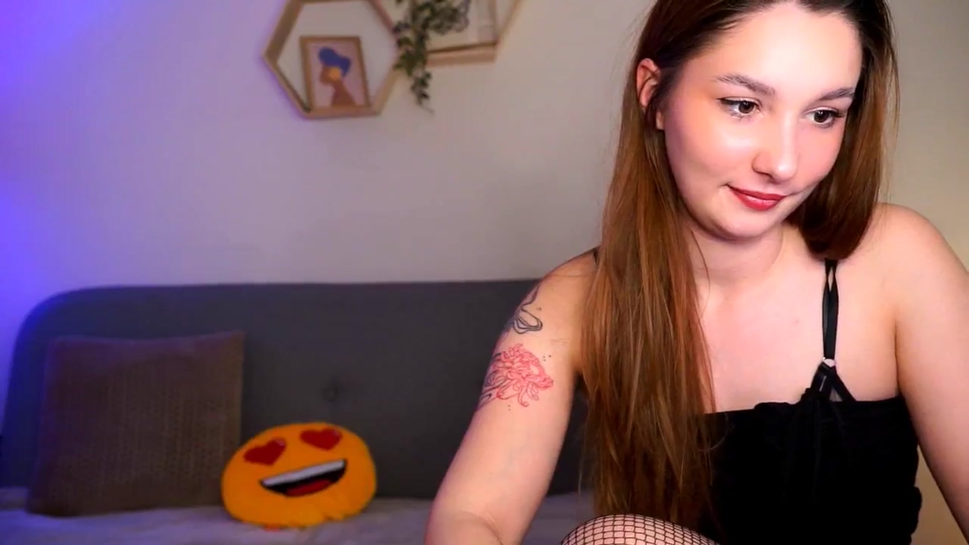 Gallery image thumbnail from BambiiQueen's myfreecams stream on, 04/30/2026, 14:41 image 12 of 20