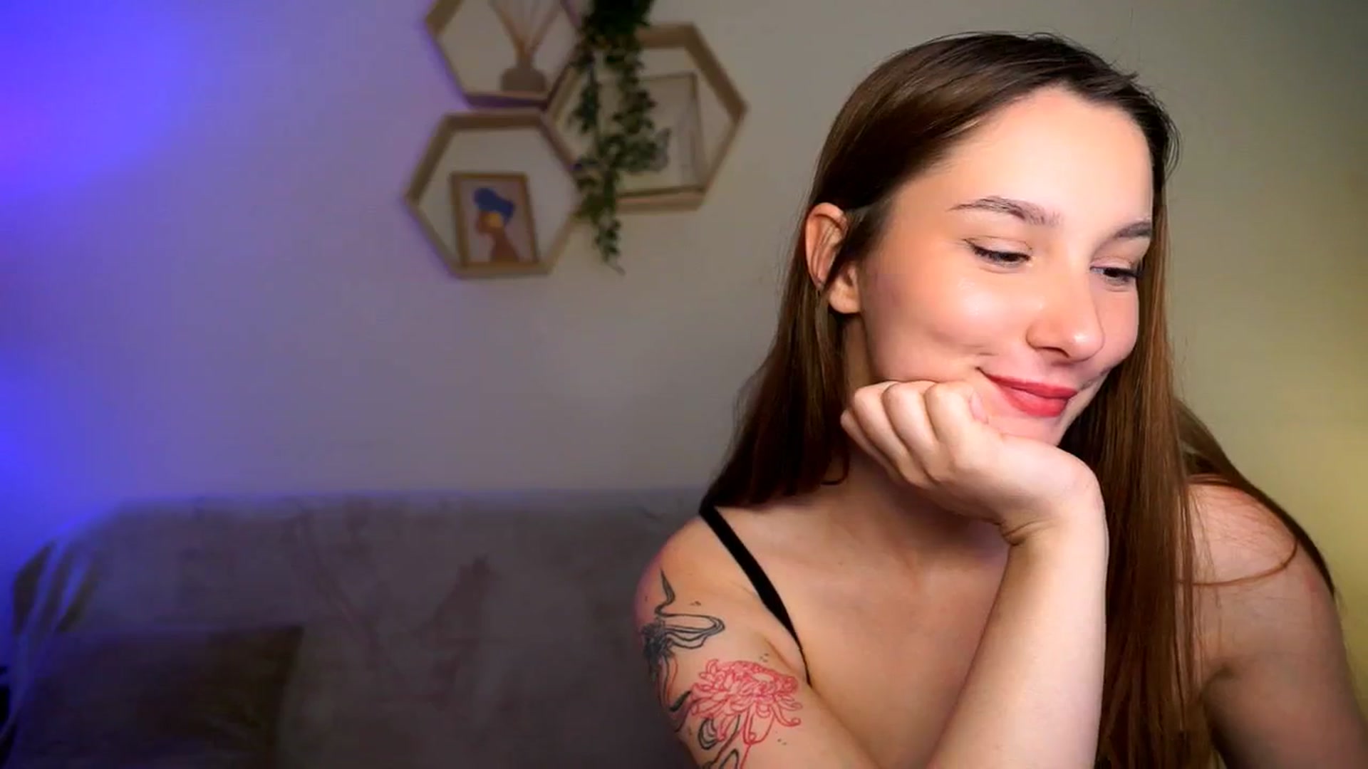Gallery image thumbnail from BambiiQueen's myfreecams stream on, 05/02/2026, 15:38 image 17 of 20