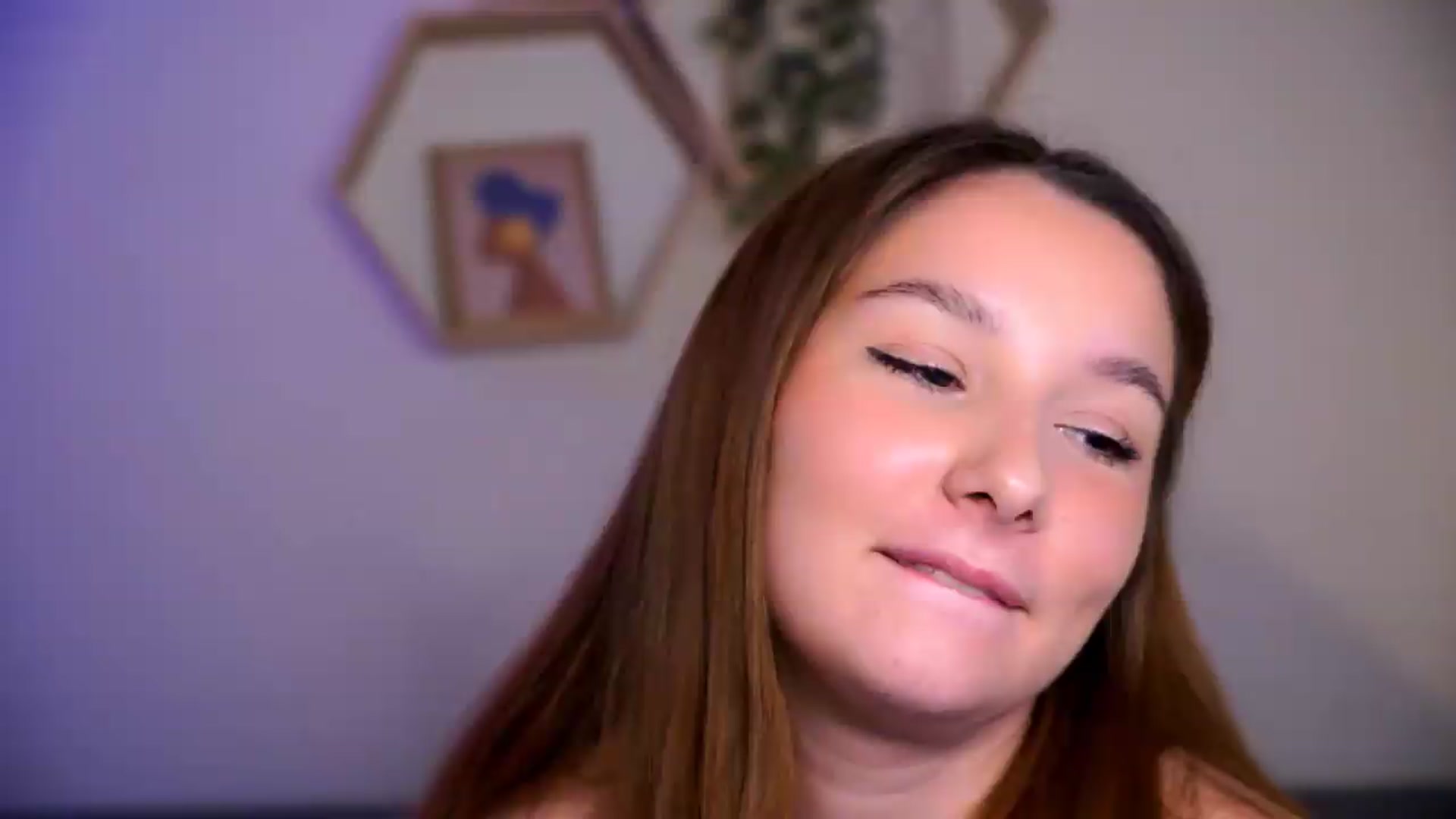 Gallery image thumbnail from BambiiQueen's myfreecams stream on, 05/17/2026, 16:44 image 20 of 20