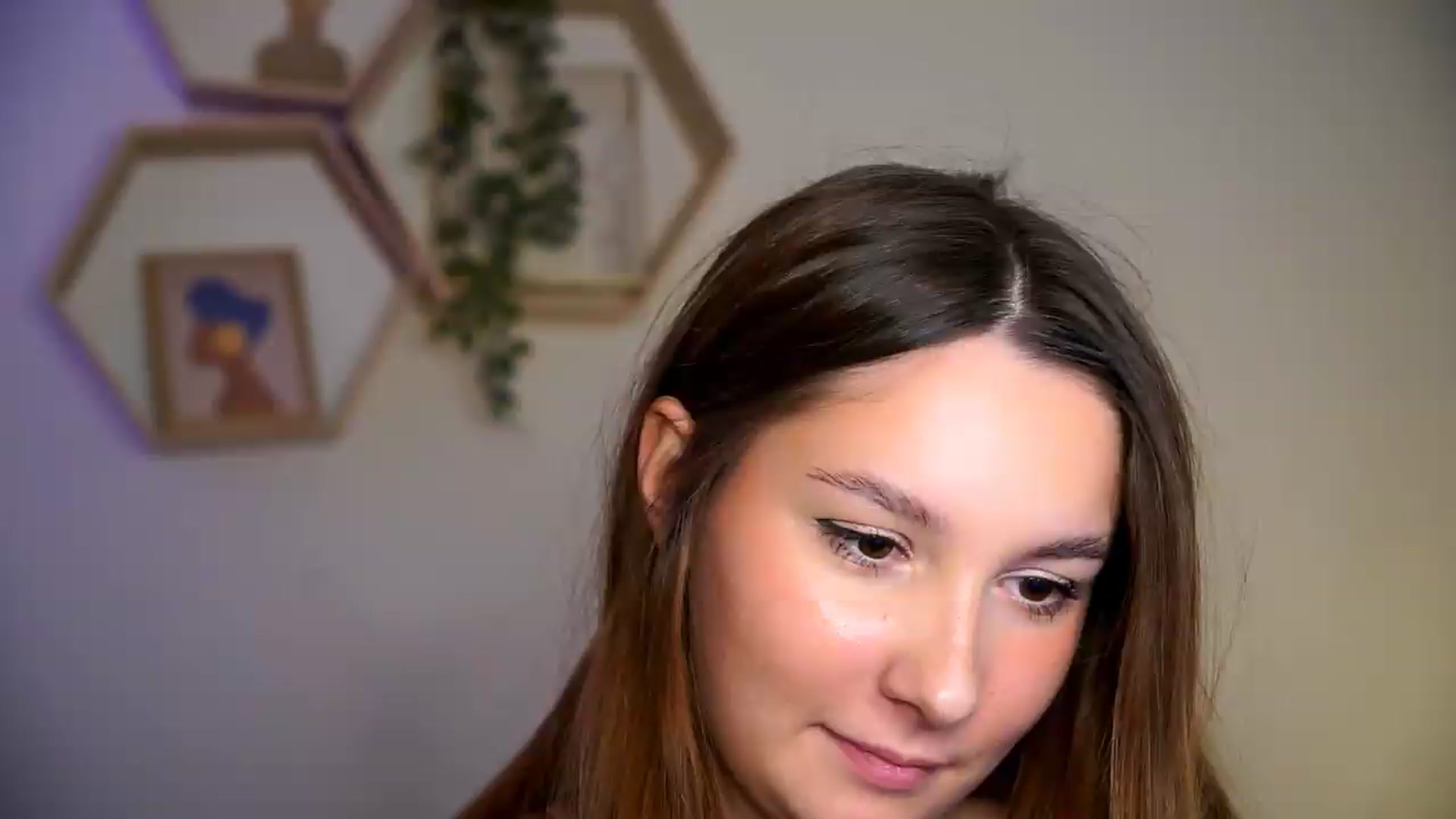 Gallery image thumbnail from BambiiQueen's myfreecams stream on, 05/17/2026, 16:44 image 15 of 20