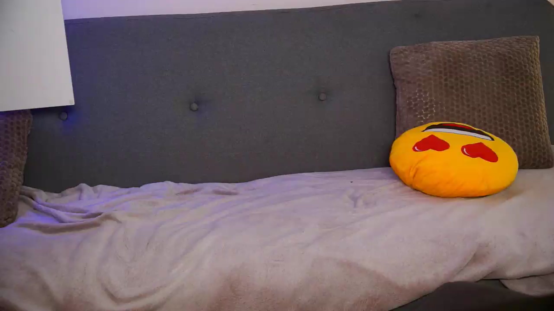 Gallery image thumbnail from BambiiQueen's myfreecams stream on, 05/19/2026, 14:43 image 10 of 20