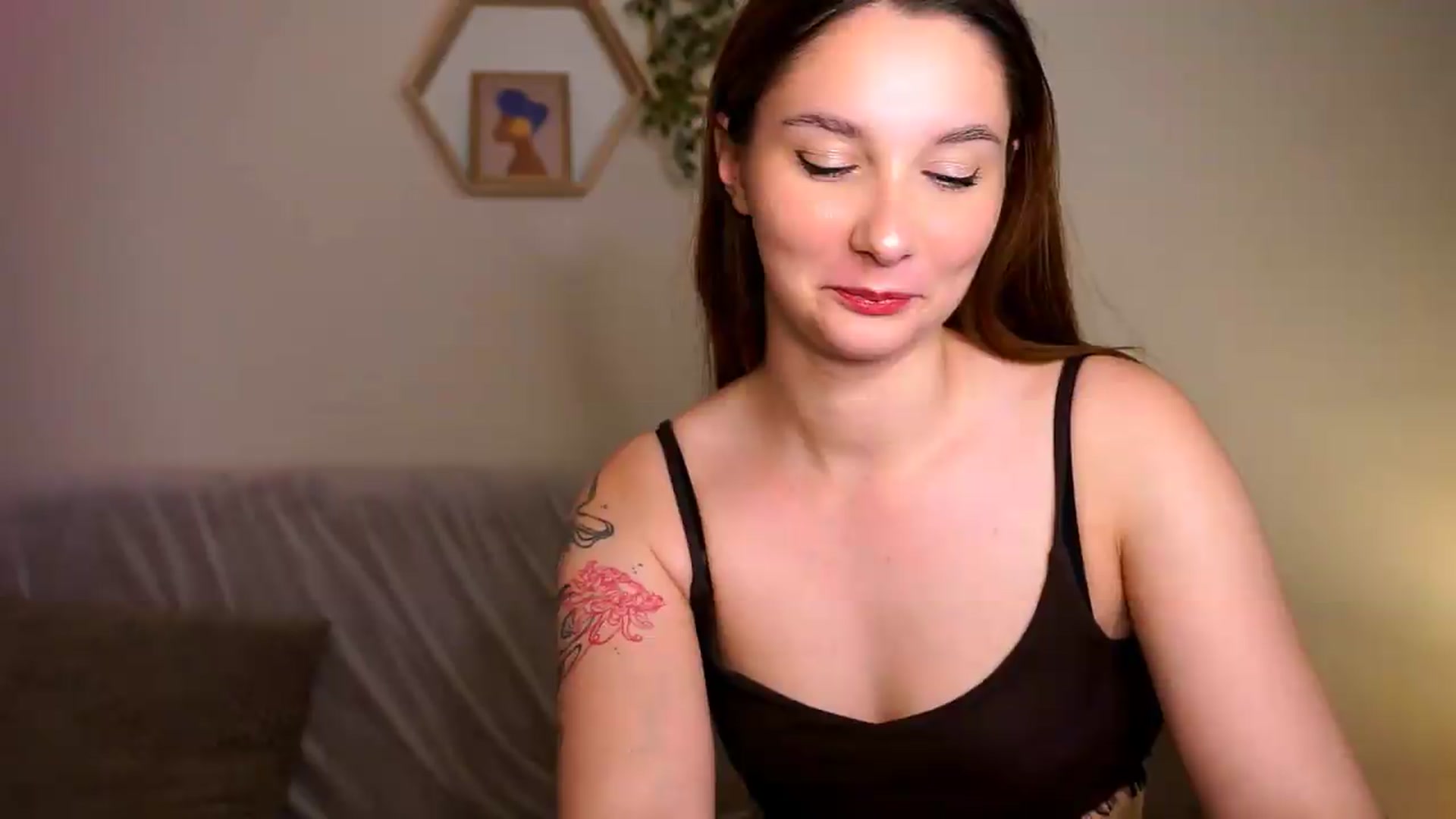 Gallery image thumbnail from BambiiQueen's myfreecams stream on, 05/24/2026, 18:09 image 12 of 20