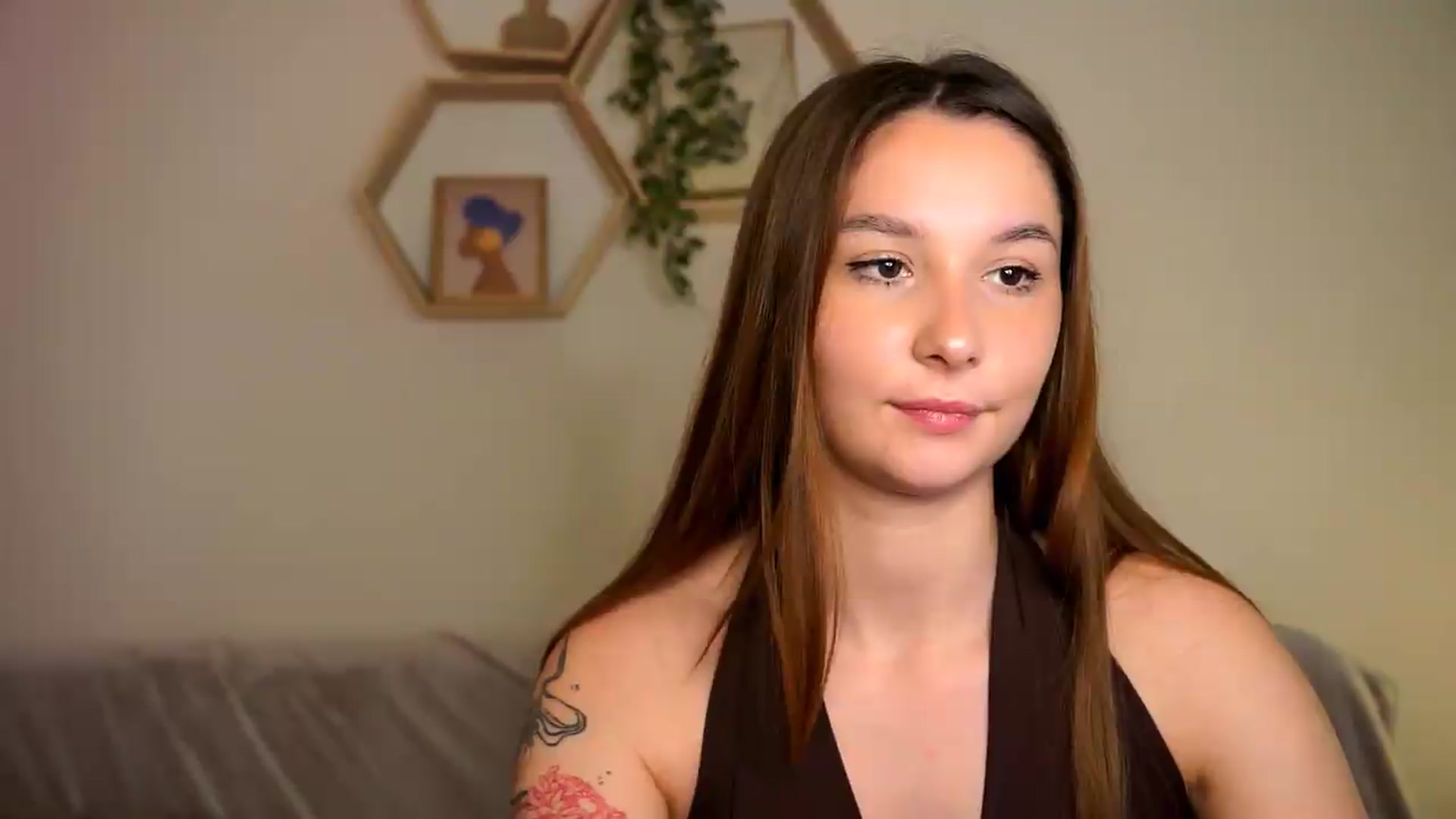Gallery image thumbnail from BambiiQueen's myfreecams stream on, 05/25/2026, 12:57 image 11 of 20