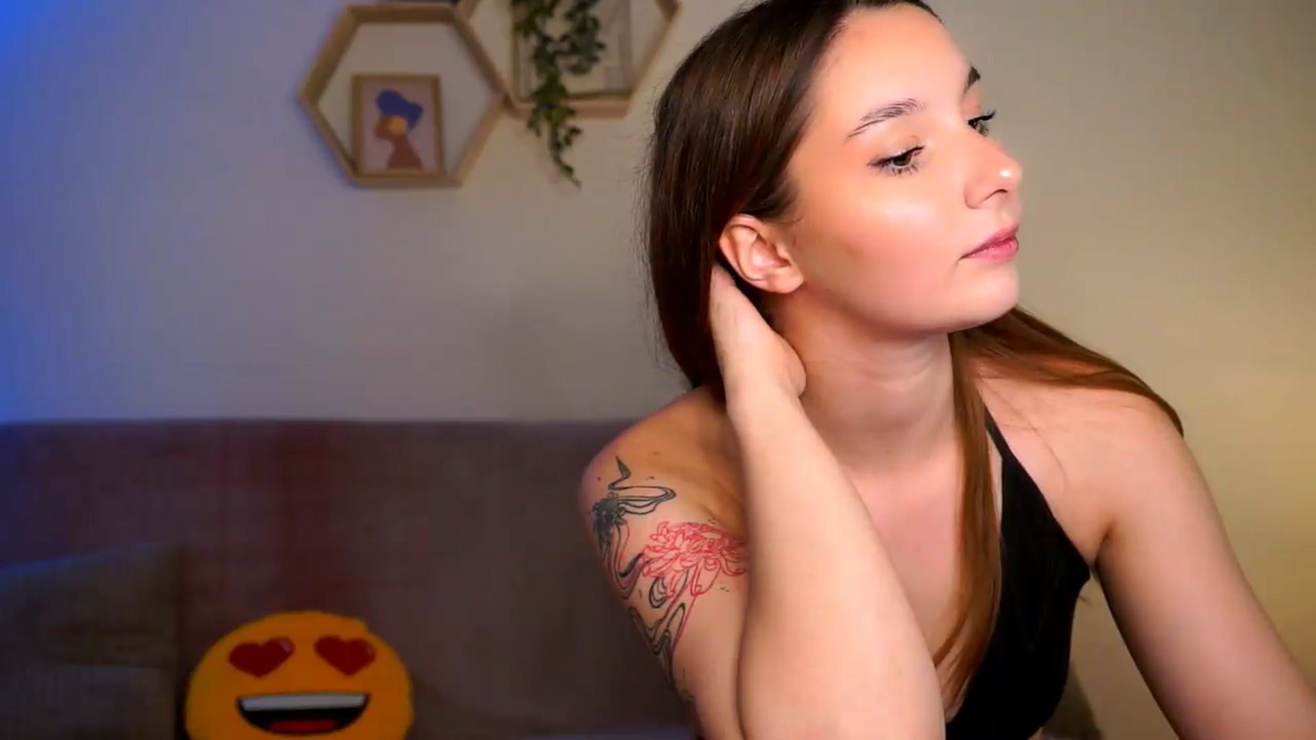 Gallery image thumbnail from BambiiQueen's myfreecams stream on, 06/06/2026, 12:57 image 16 of 20
