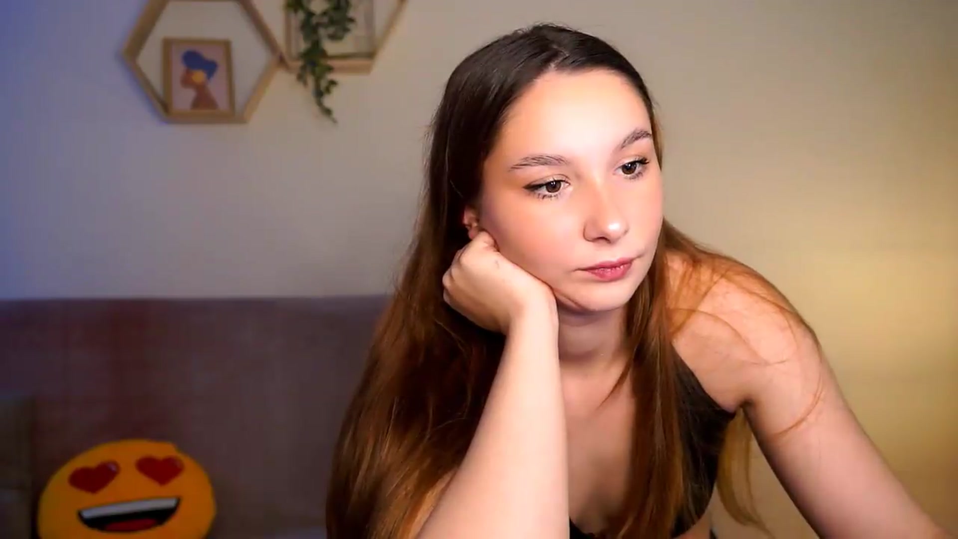 Gallery image thumbnail from BambiiQueen's myfreecams stream on, 06/06/2026, 12:57 image 8 of 20