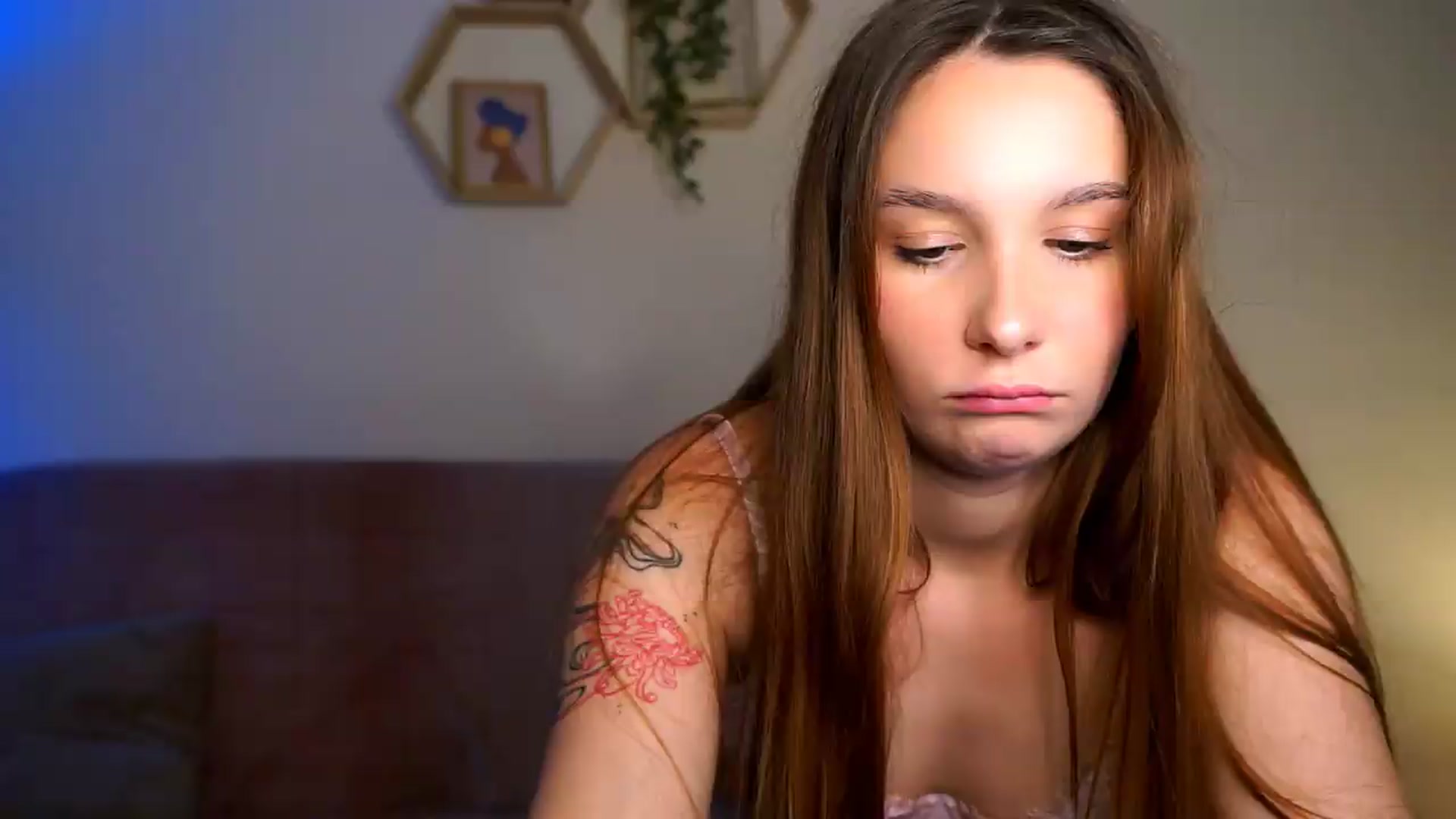 Gallery image thumbnail from BambiiQueen's myfreecams stream on, 06/07/2026, 16:32 image 15 of 20