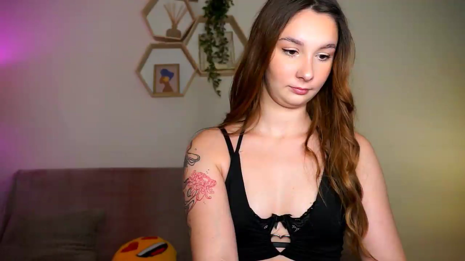 Gallery image thumbnail from BambiiQueen's myfreecams stream on, 06/27/2026, 12:56 image 11 of 20
