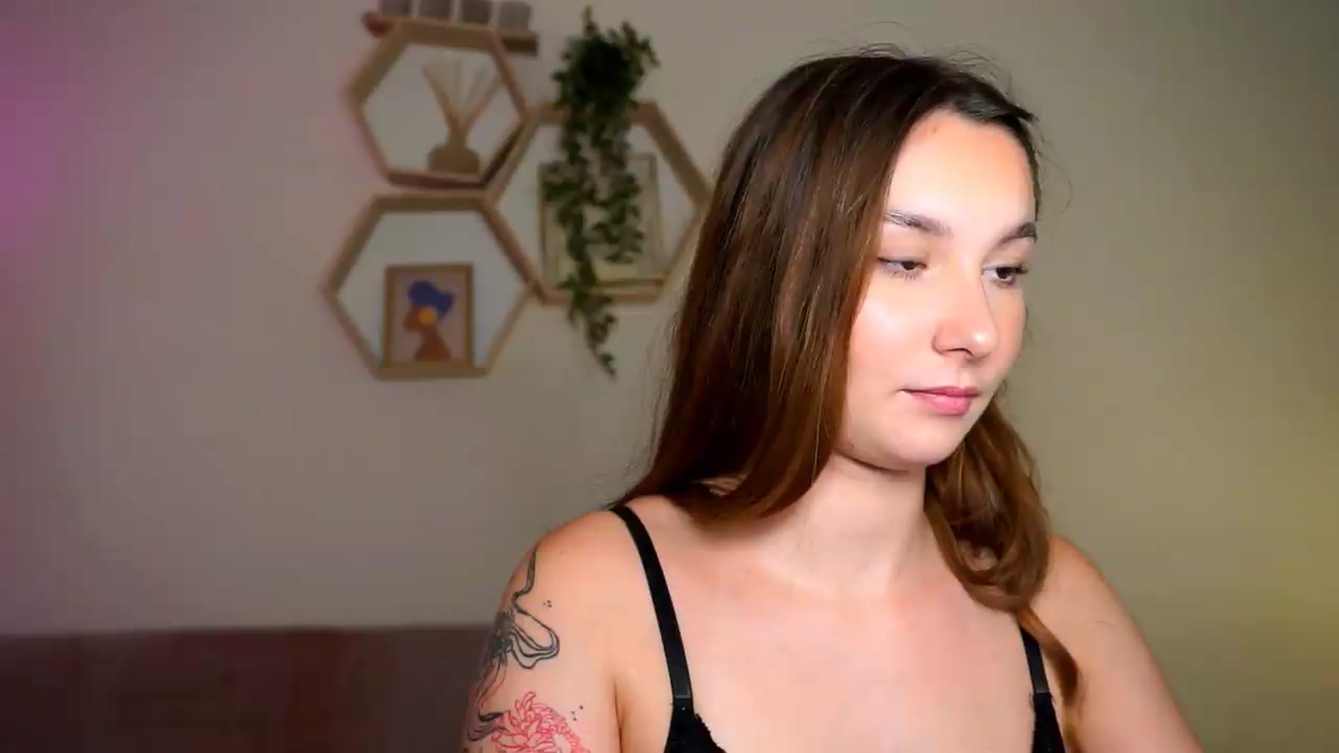 Gallery image thumbnail from BambiiQueen's myfreecams stream on, 06/27/2026, 16:35 image 13 of 20