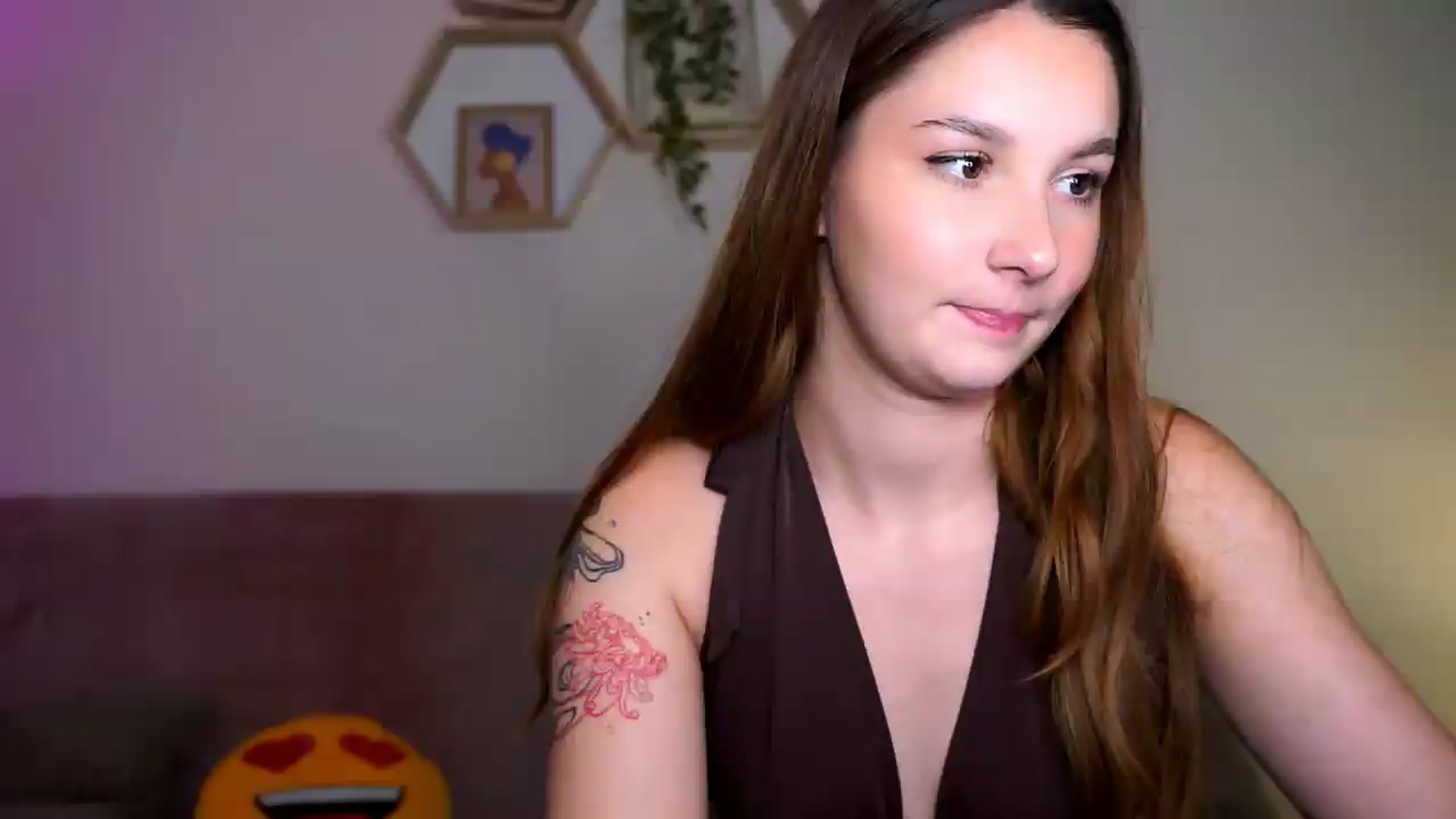 Gallery image thumbnail from BambiiQueen's myfreecams stream on, 06/28/2026, 10:35 image 1 of 20