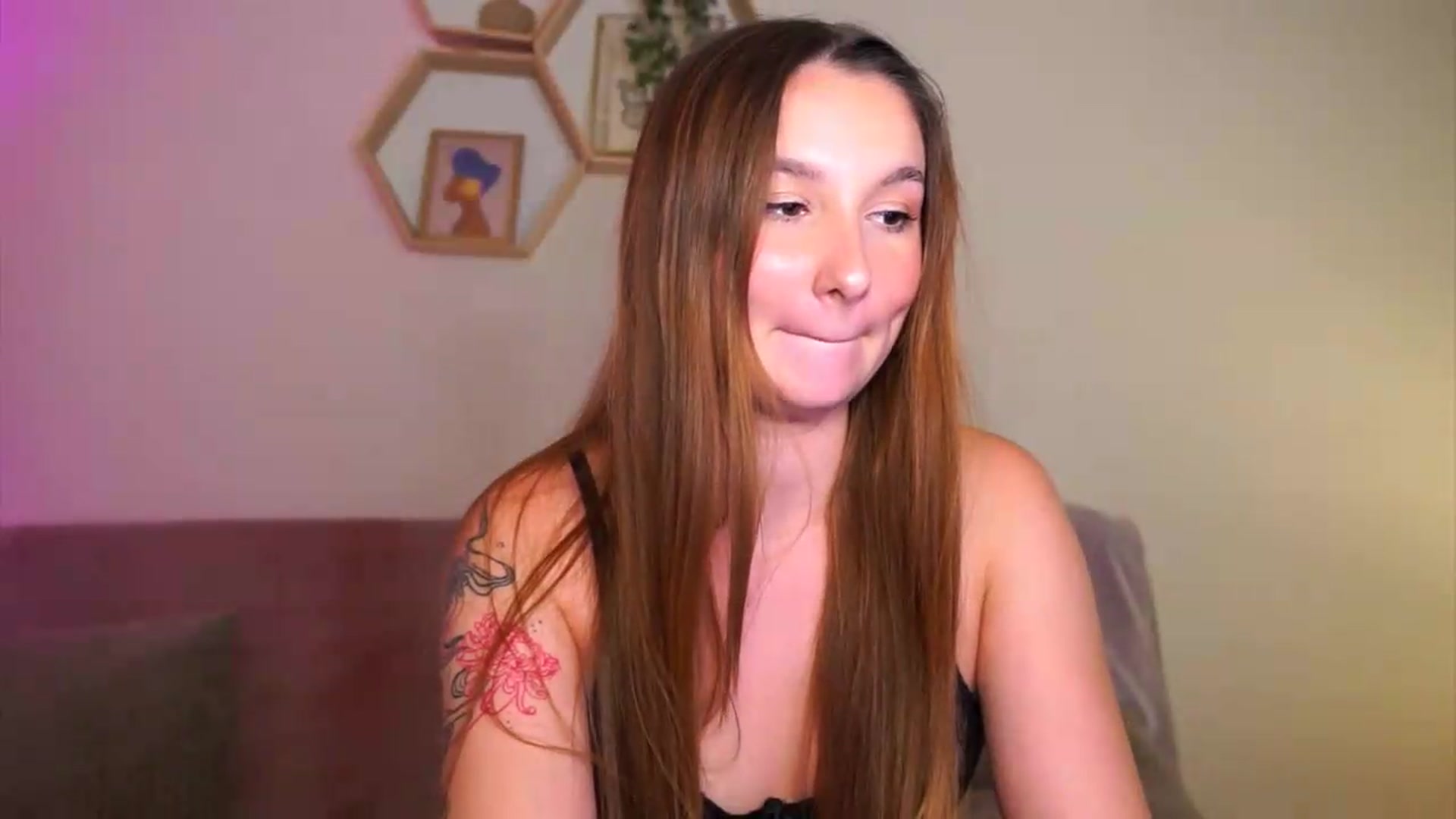 Gallery image thumbnail from BambiiQueen's myfreecams stream on, 07/04/2026, 18:05 image 6 of 20