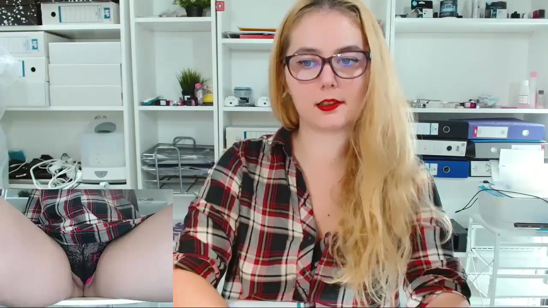 Gallery image thumbnail from BambinAry's myfreecams stream on, 11/28/2023, 21:32 image 10 of 20
