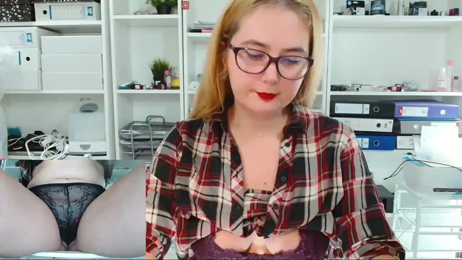 Gallery image thumbnail from BambinAry's myfreecams stream on, 11/28/2023, 21:32 image 6 of 20