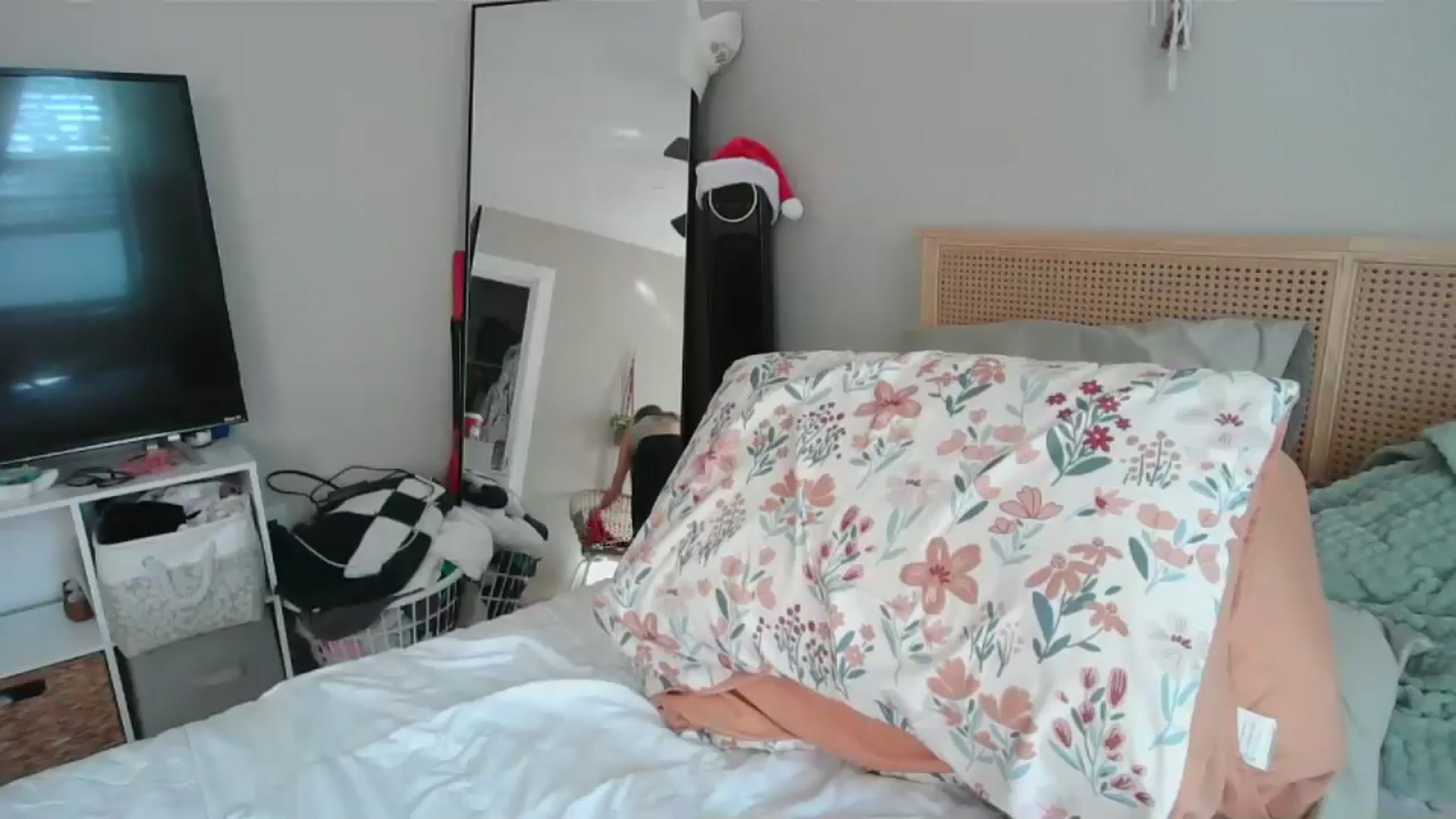 Gallery image thumbnail from Bambz's myfreecams stream on, 12/26/2025, 19:36 image 15 of 20