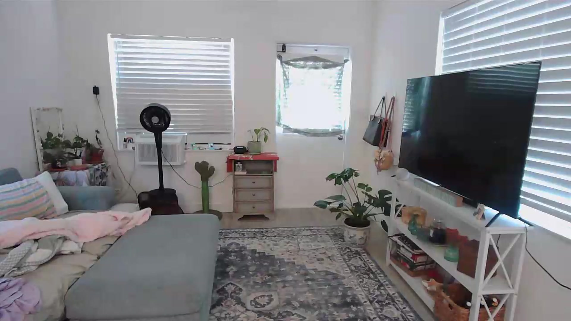 Gallery image thumbnail from Bambz's myfreecams stream on, 07/10/2026, 17:20 image 20 of 20