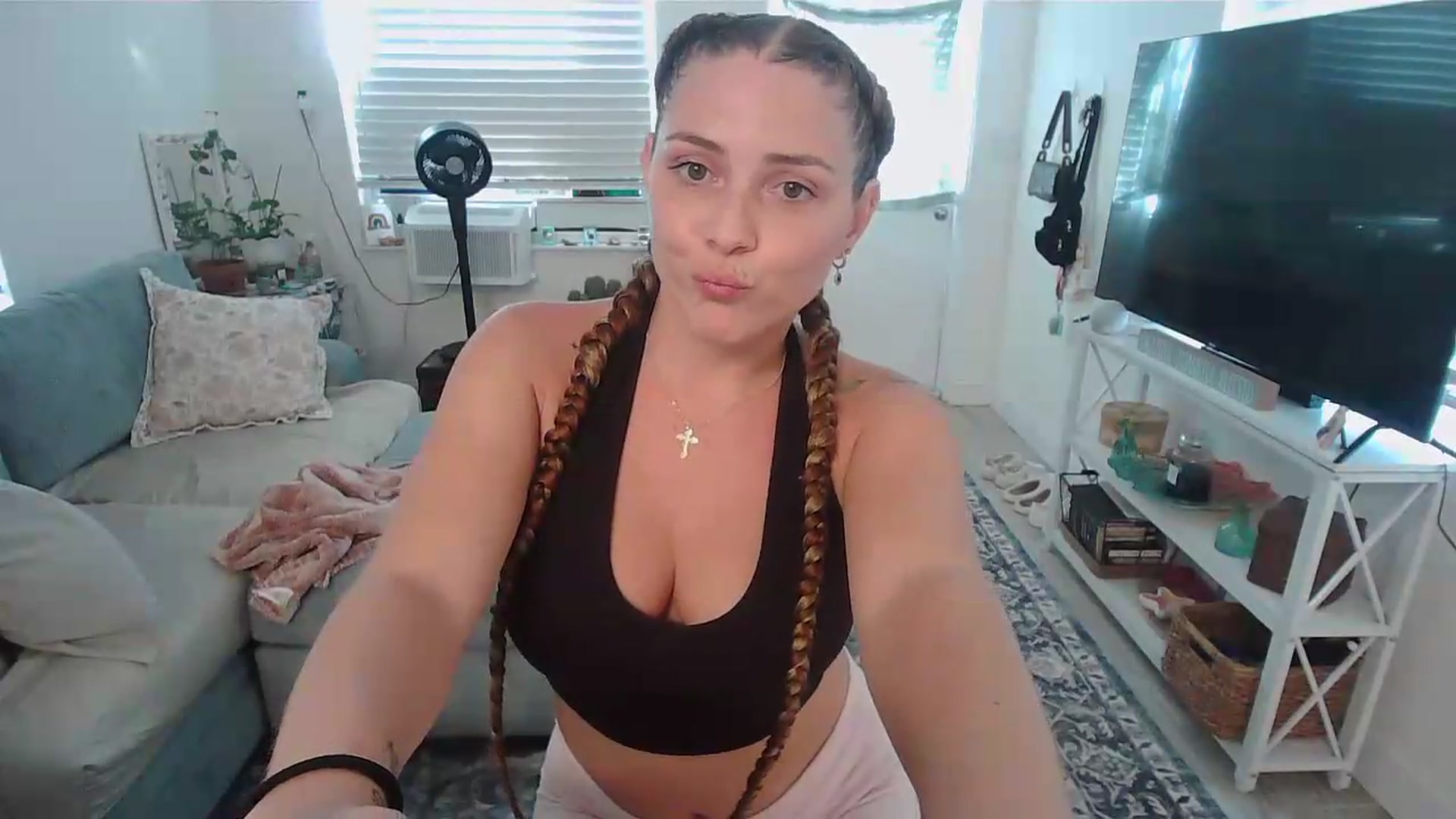 Gallery image thumbnail from Bambz's myfreecams stream on, 08/03/2026, 22:31 image 8 of 20