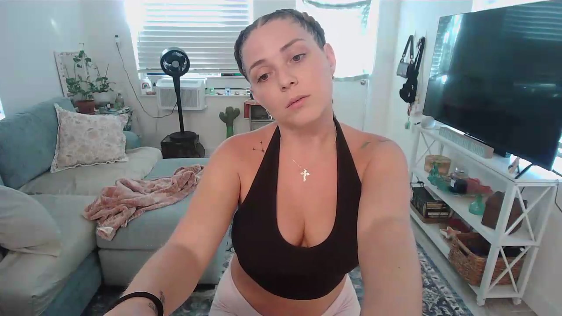 Gallery image thumbnail from Bambz's myfreecams stream on, 08/03/2026, 22:31 image 14 of 20