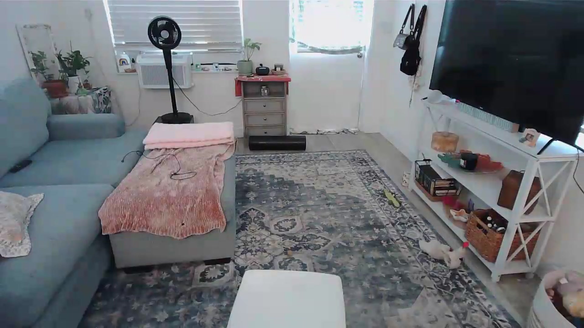 Gallery image thumbnail from Bambz's myfreecams stream on, 08/22/2026, 17:34 image 19 of 20