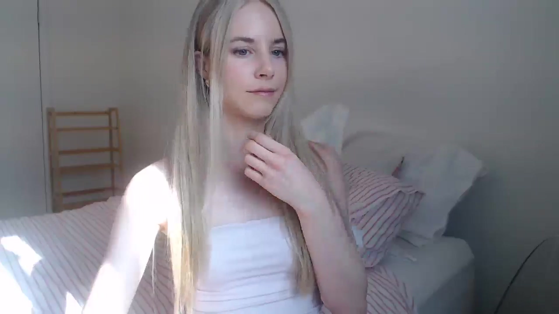 Gallery image thumbnail from Banansmoothie's myfreecams stream on, 01/31/2026, 18:14 image 5 of 20