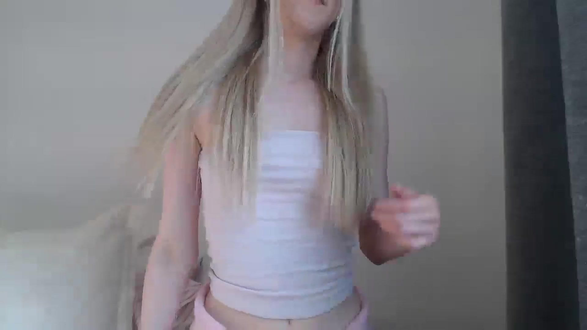 Gallery image thumbnail from Banansmoothie's myfreecams stream on, 01/31/2026, 18:14 image 10 of 20