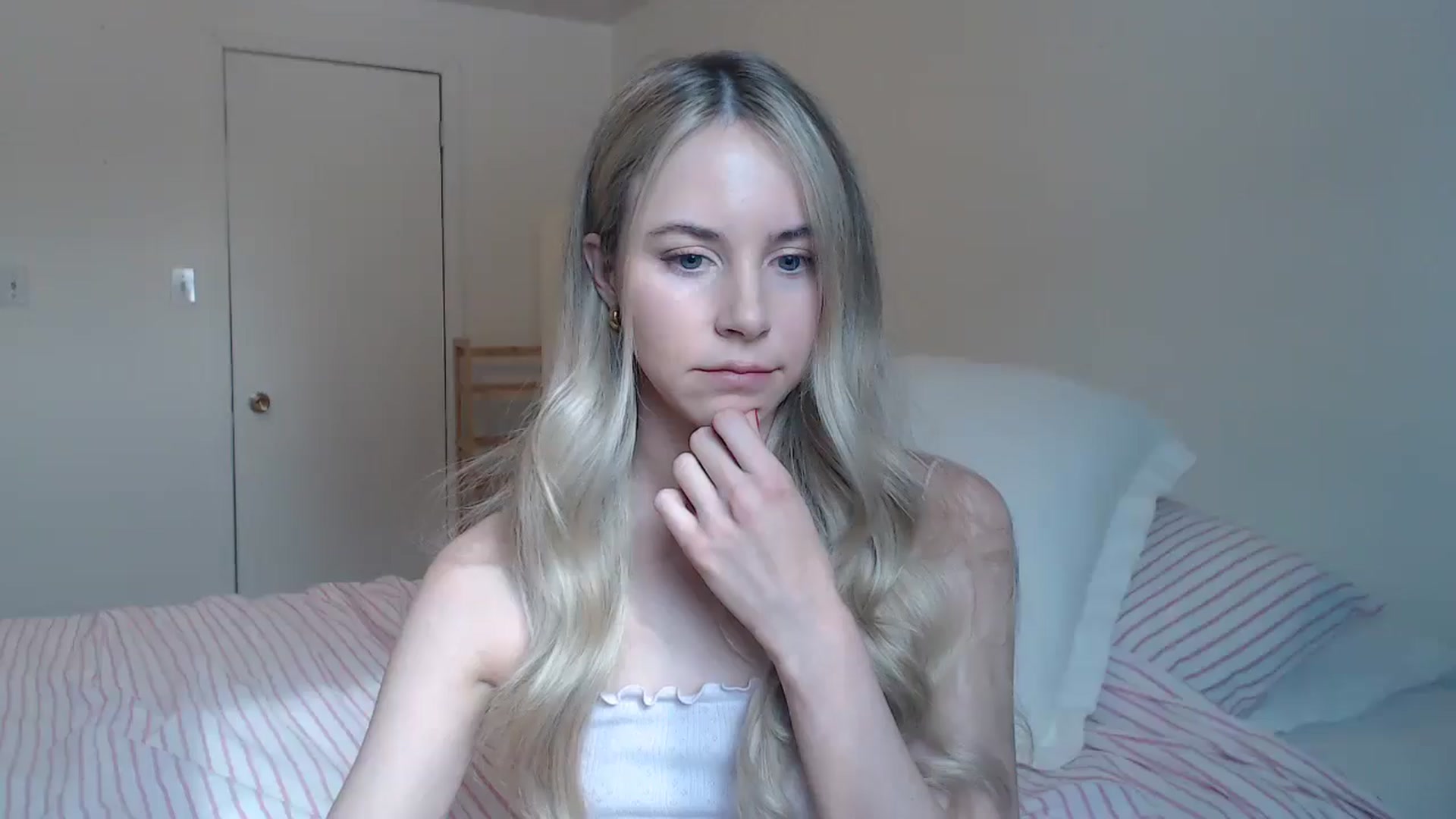 Gallery image thumbnail from Banansmoothie's myfreecams stream on, 02/13/2026, 18:40 image 8 of 20