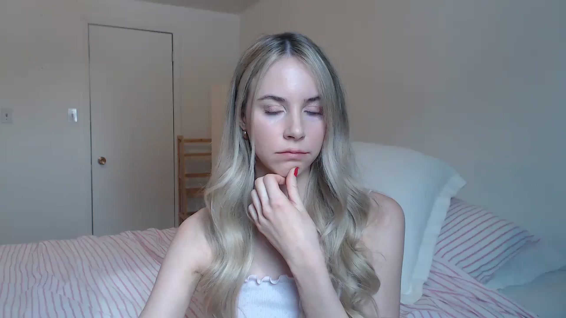 Gallery image thumbnail from Banansmoothie's myfreecams stream on, 02/13/2026, 18:40 image 15 of 20