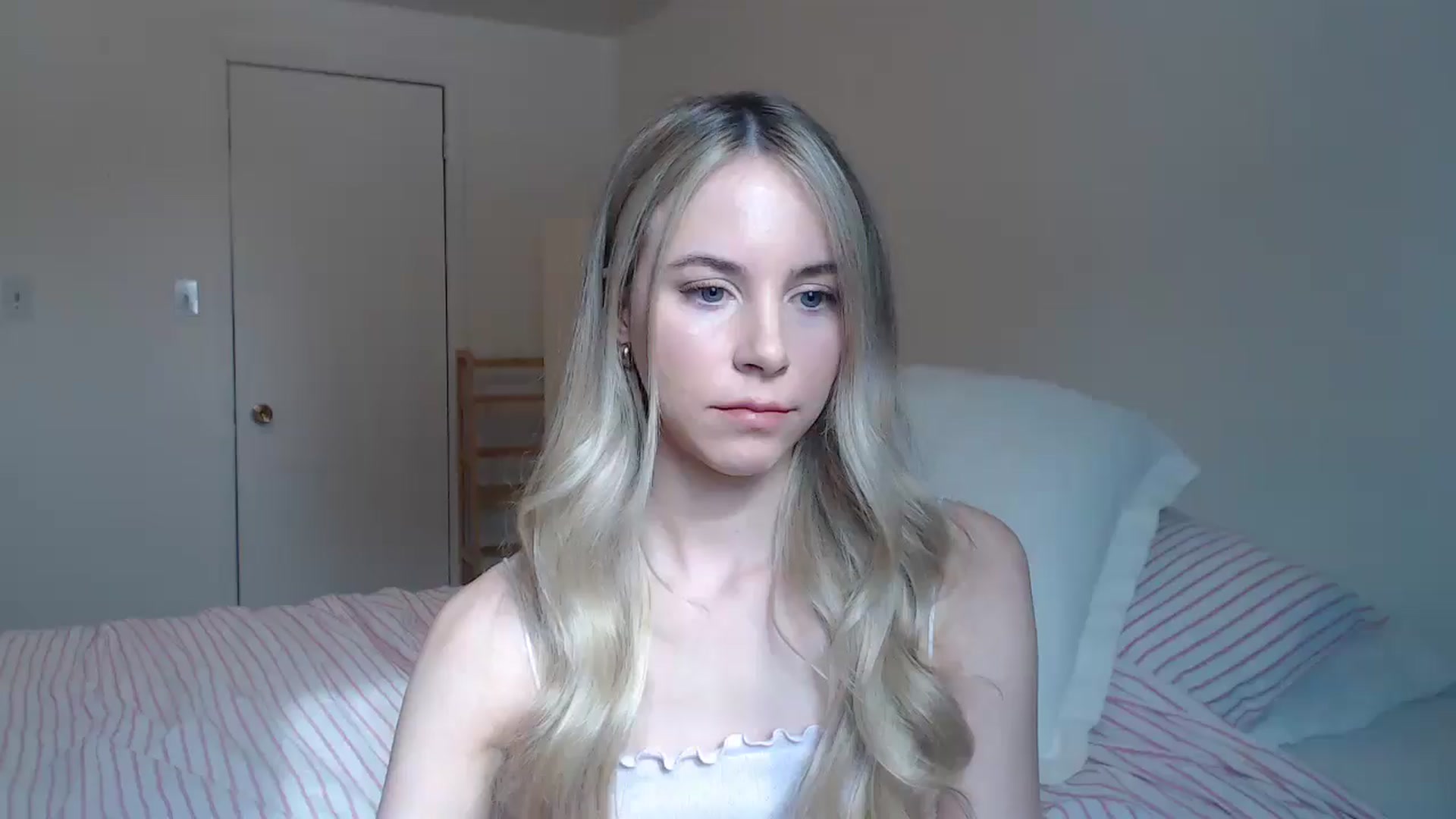 Gallery image thumbnail from Banansmoothie's myfreecams stream on, 02/13/2026, 18:40 image 19 of 20