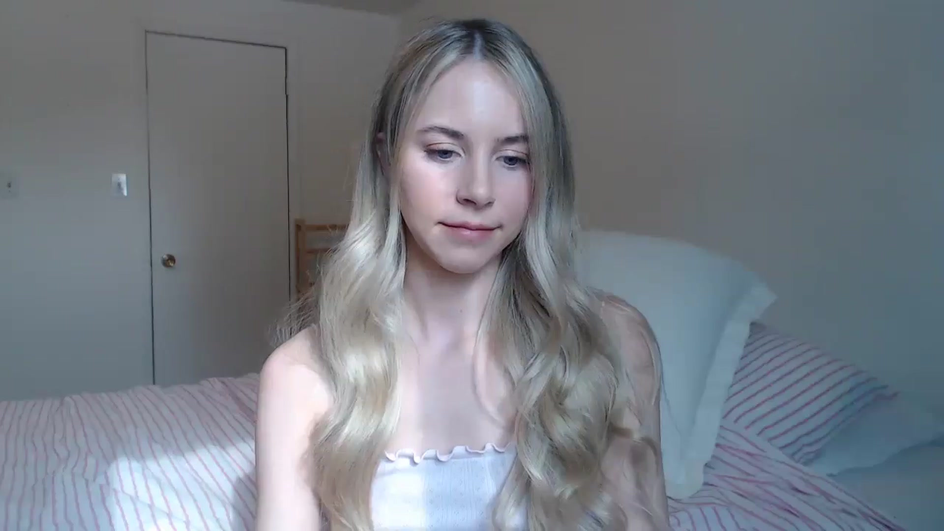 Gallery image thumbnail from Banansmoothie's myfreecams stream on, 02/13/2026, 18:40 image 4 of 20