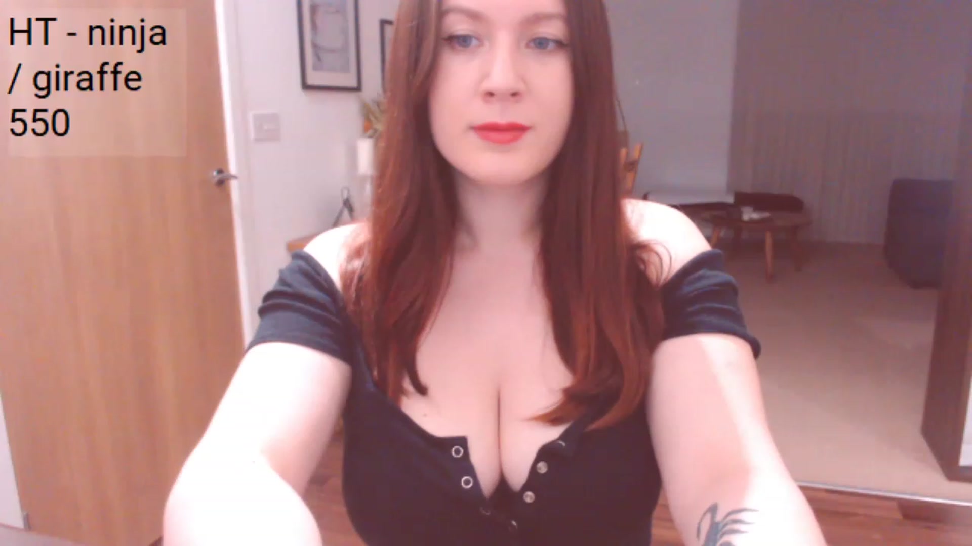 Gallery image thumbnail from Bandett's myfreecams stream on, 04/01/2023, 21:04 image 20 of 20