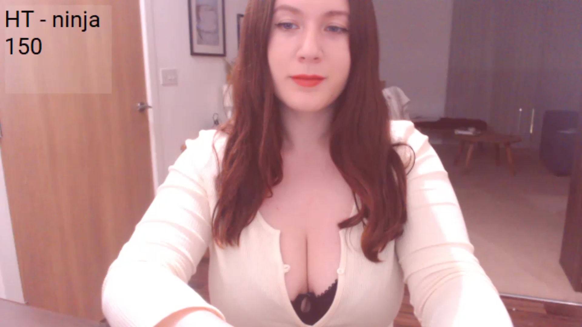 Gallery image thumbnail from Bandett's myfreecams stream on, 04/06/2023, 21:21 image 2 of 20
