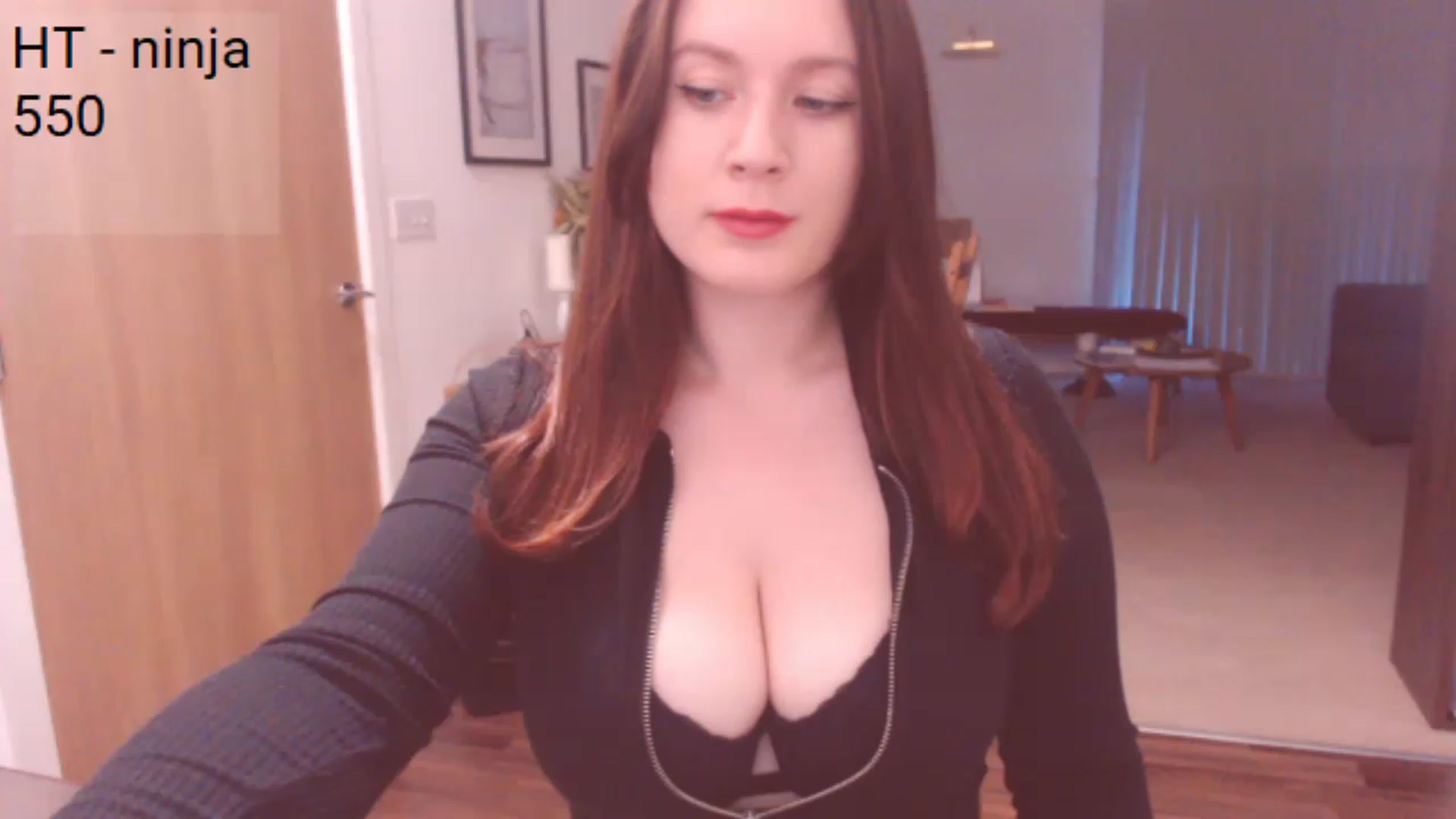 Gallery image thumbnail from Bandett's myfreecams stream on, 05/03/2023, 19:30 image 12 of 20