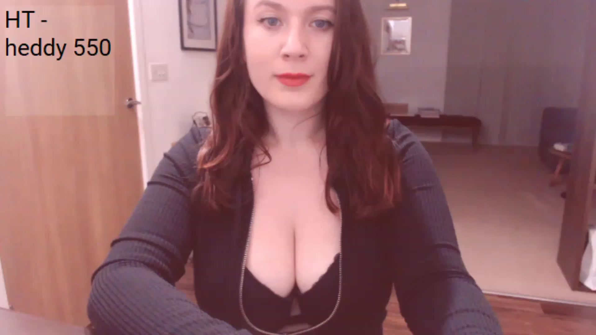 Gallery image thumbnail from Bandett's myfreecams stream on, 06/08/2023, 22:07 image 17 of 20