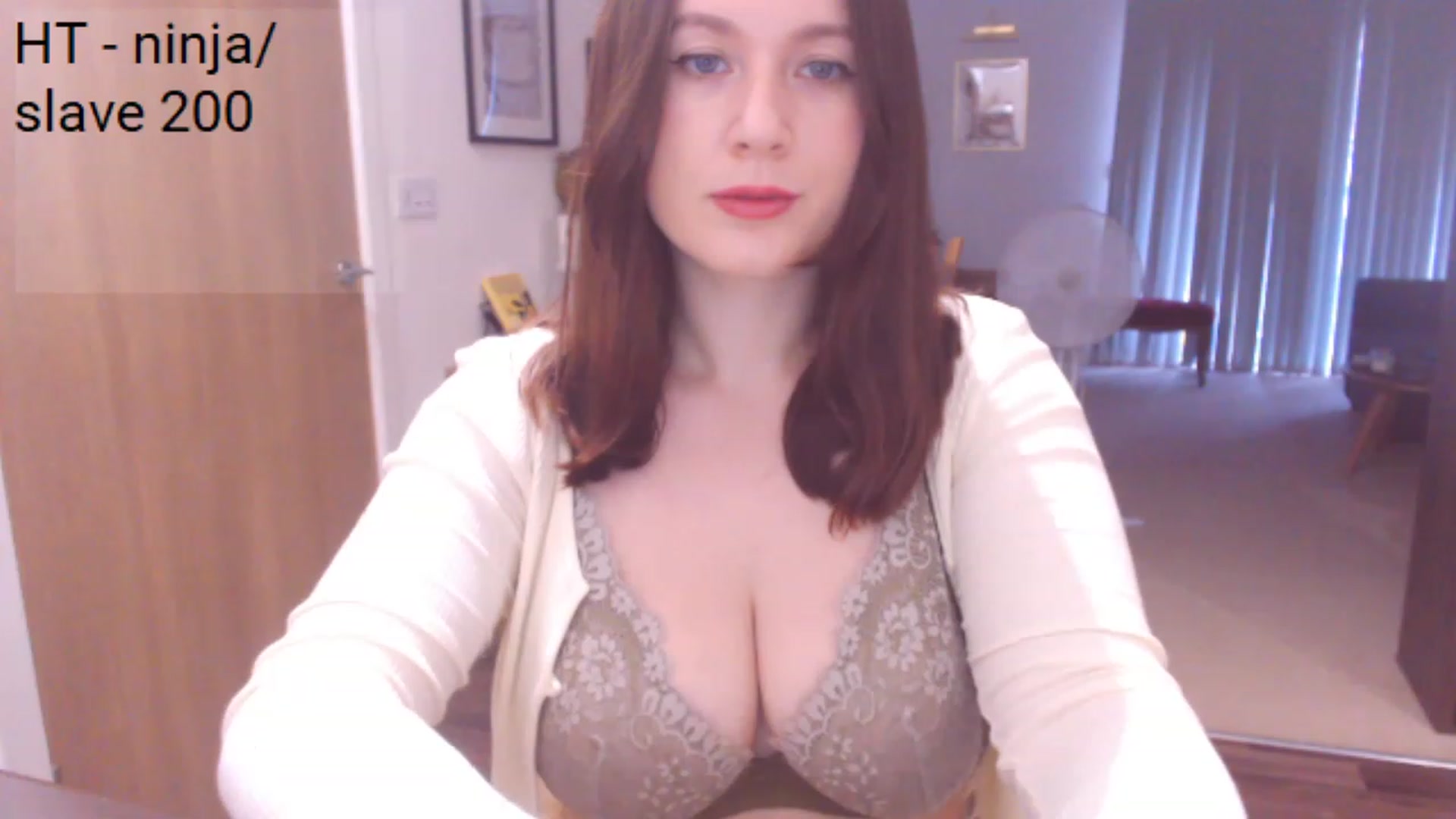 Gallery image thumbnail from Bandett's myfreecams stream on, 07/28/2023, 19:43 image 12 of 20