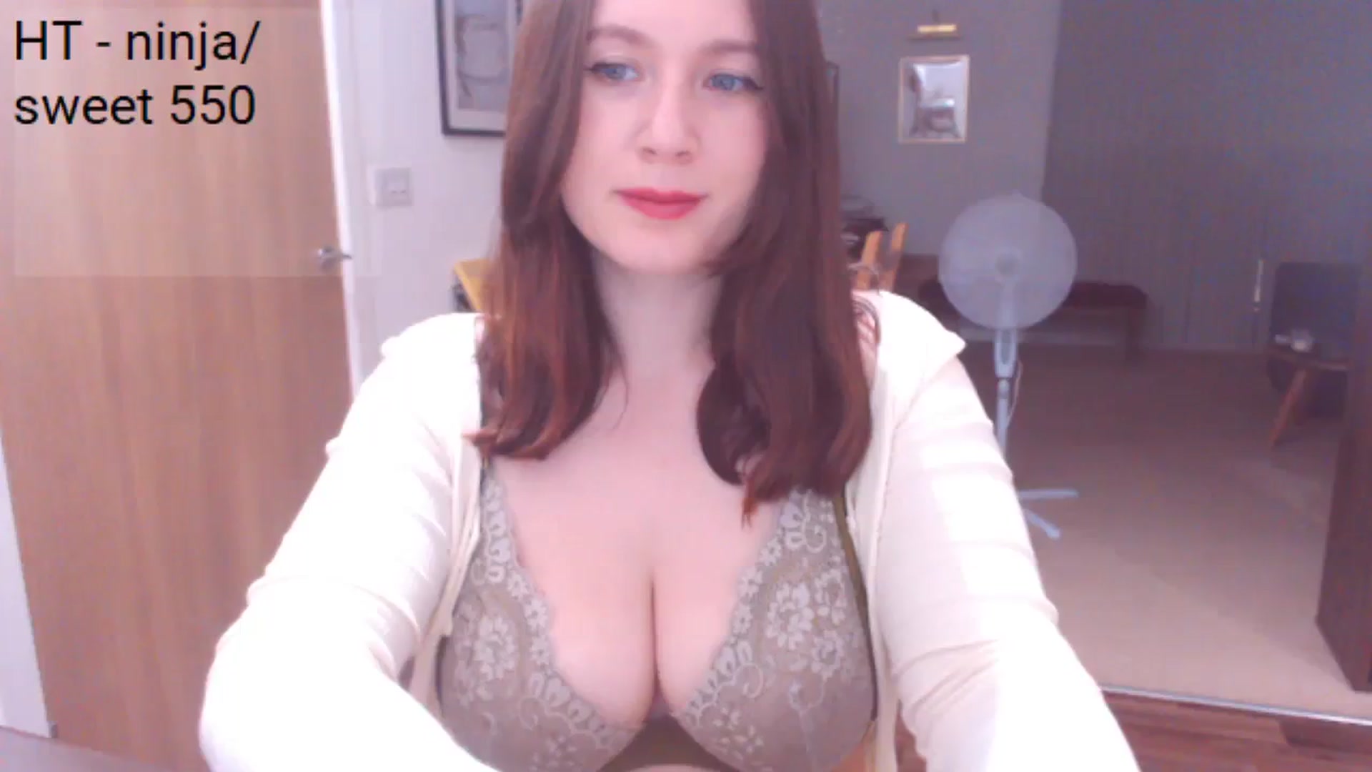 Gallery image thumbnail from Bandett's myfreecams stream on, 07/28/2023, 21:40 image 2 of 20