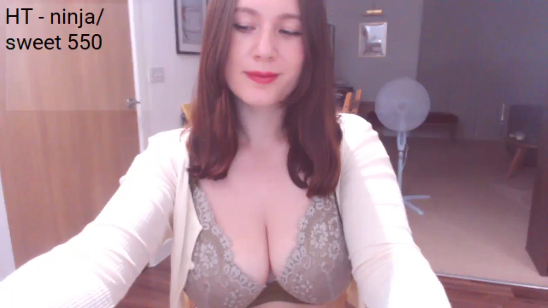 Gallery image thumbnail from Bandett's myfreecams stream on, 07/28/2023, 21:40 image 18 of 20