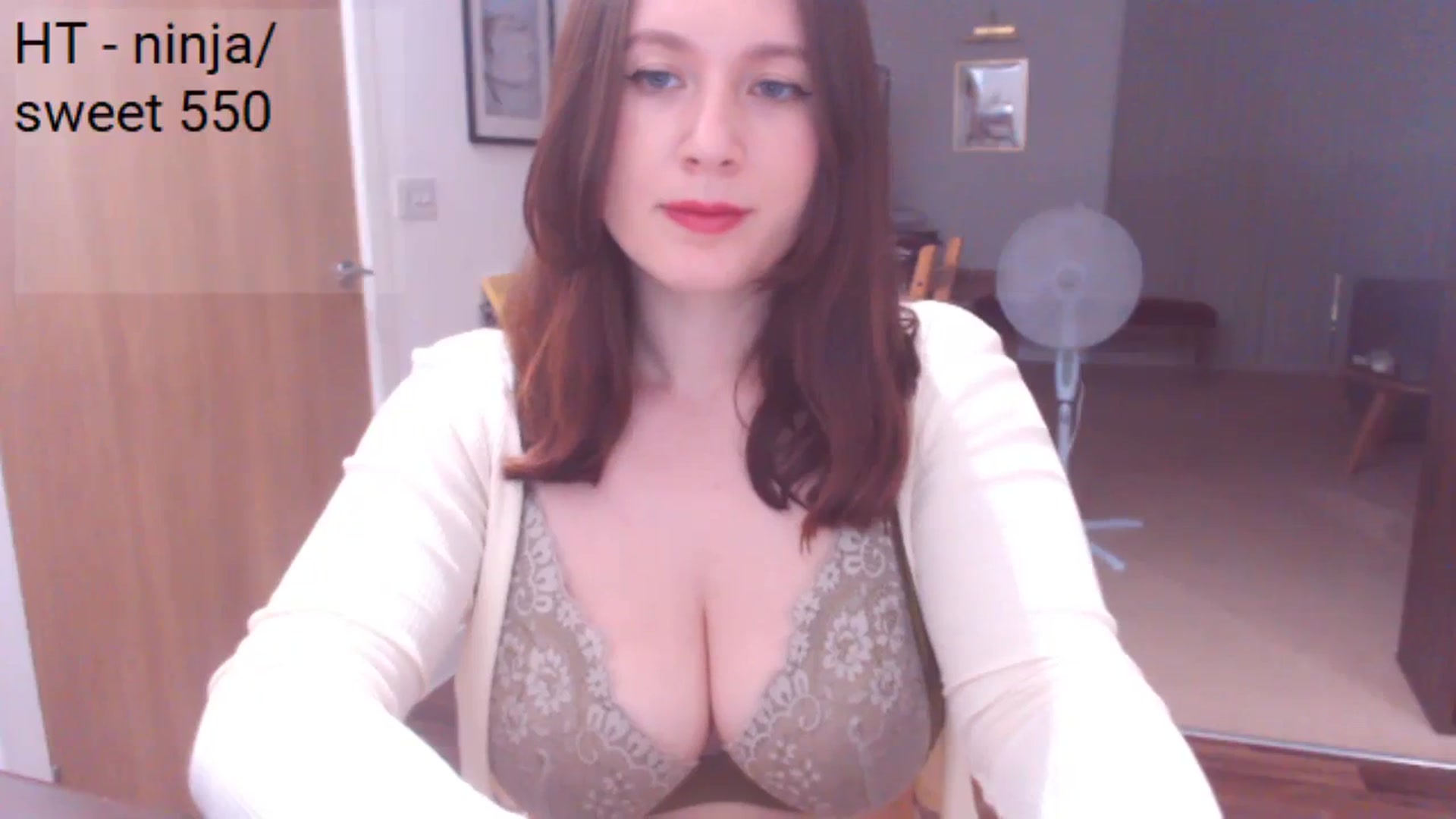 Gallery image thumbnail from Bandett's myfreecams stream on, 07/28/2023, 21:40 image 11 of 20
