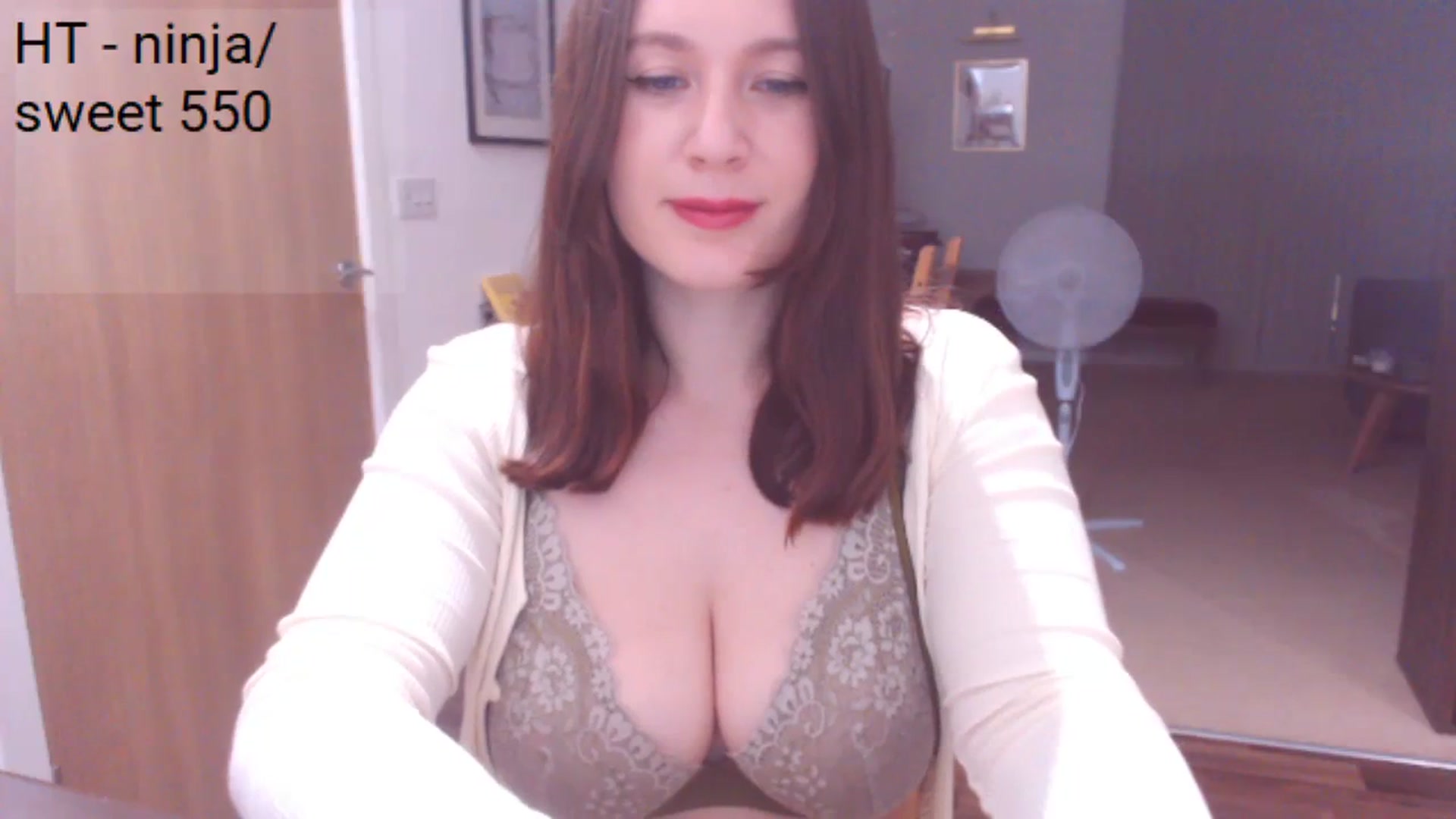 Gallery image thumbnail from Bandett's myfreecams stream on, 07/28/2023, 21:40 image 7 of 20
