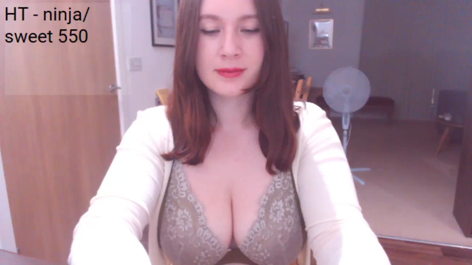 Gallery image thumbnail from Bandett's myfreecams stream on, 07/28/2023, 21:40 image 15 of 20
