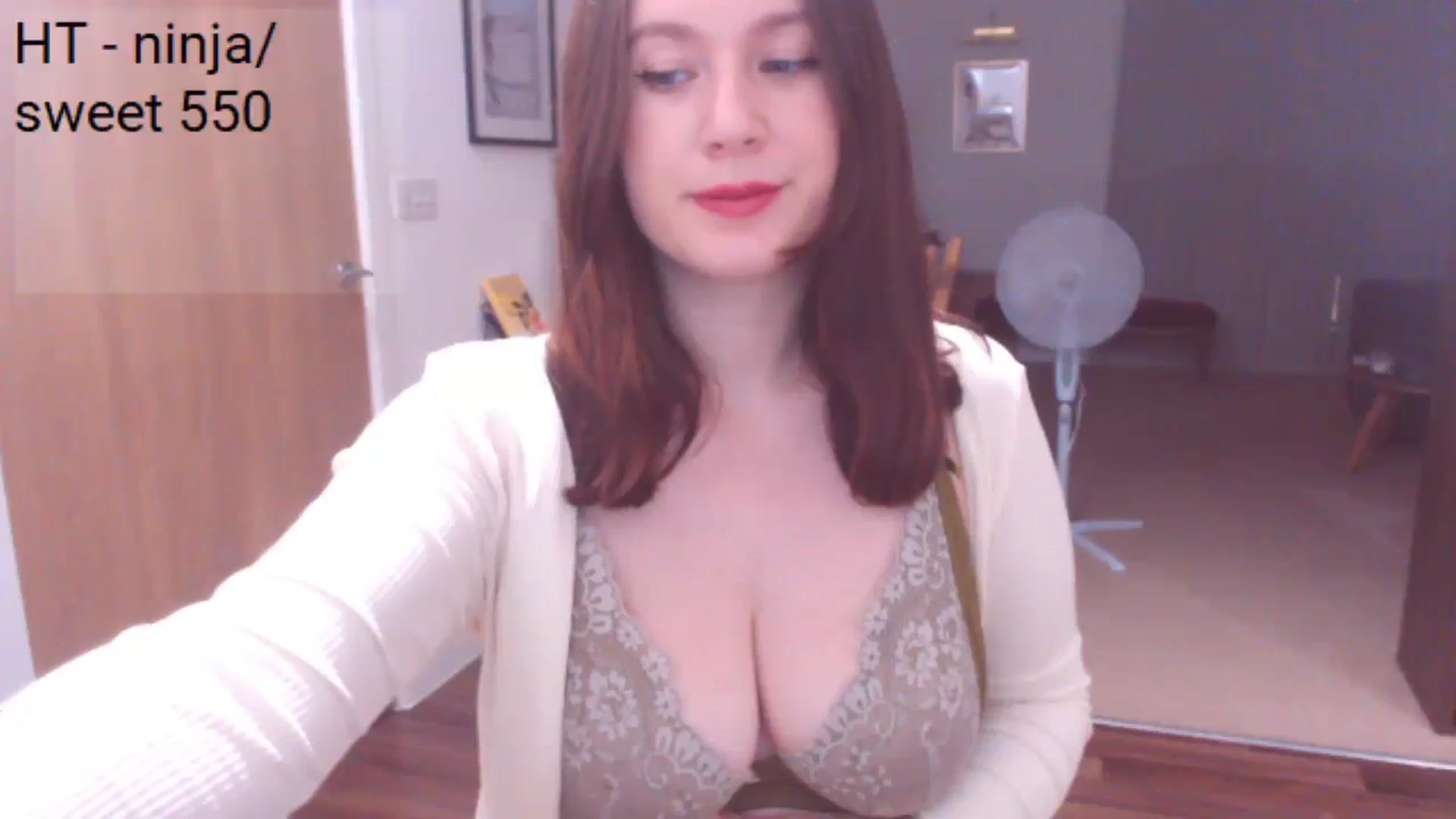 Gallery image thumbnail from Bandett's myfreecams stream on, 07/28/2023, 21:40 image 16 of 20