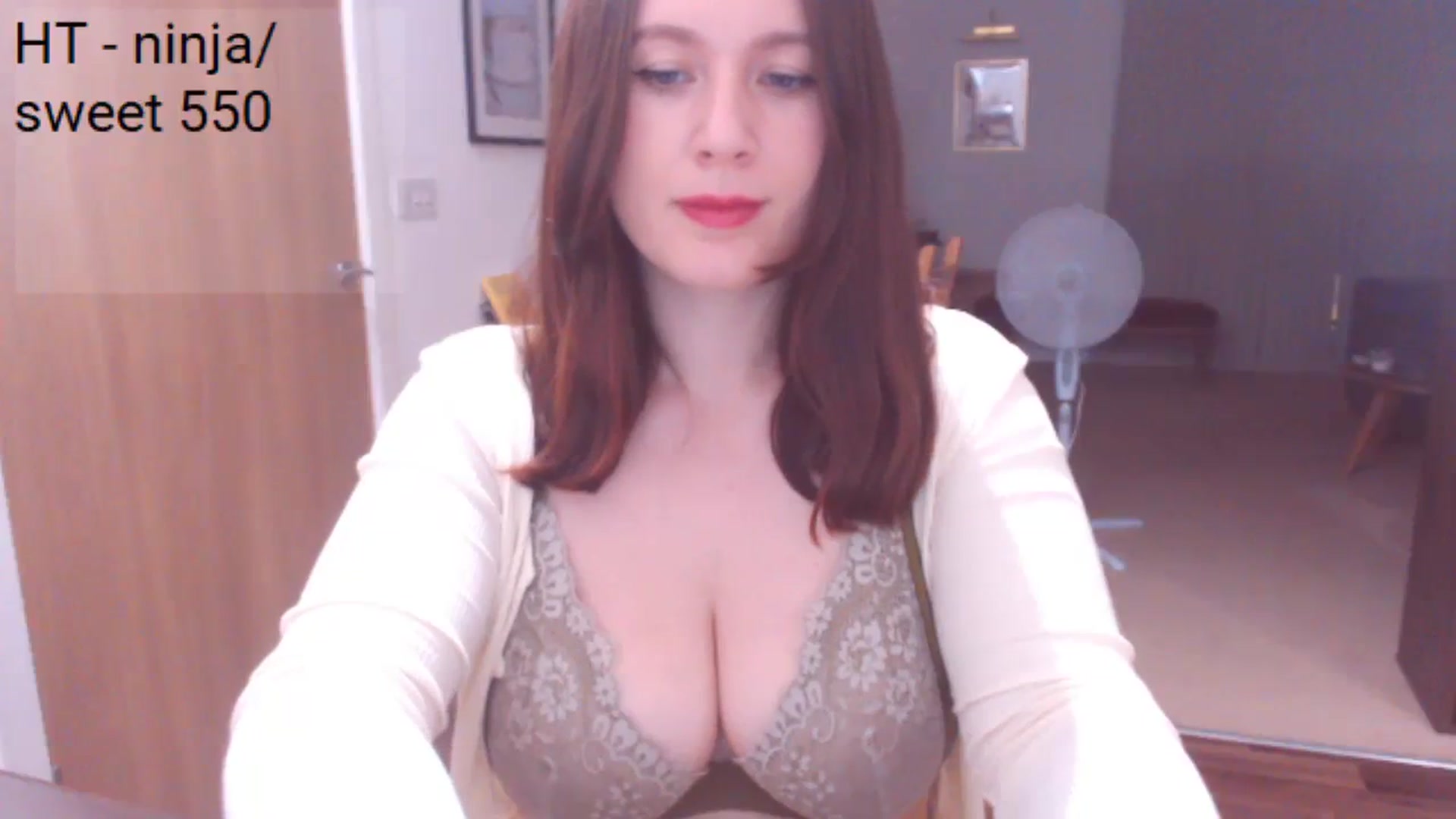 Gallery image thumbnail from Bandett's myfreecams stream on, 07/28/2023, 21:40 image 4 of 20