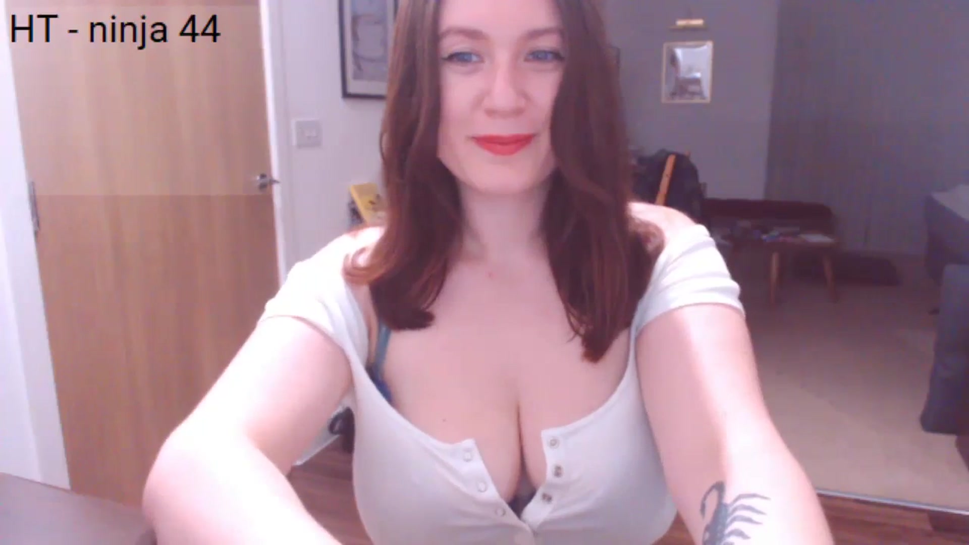 Gallery image thumbnail from Bandett's myfreecams stream on, 08/07/2023, 21:14 image 7 of 20