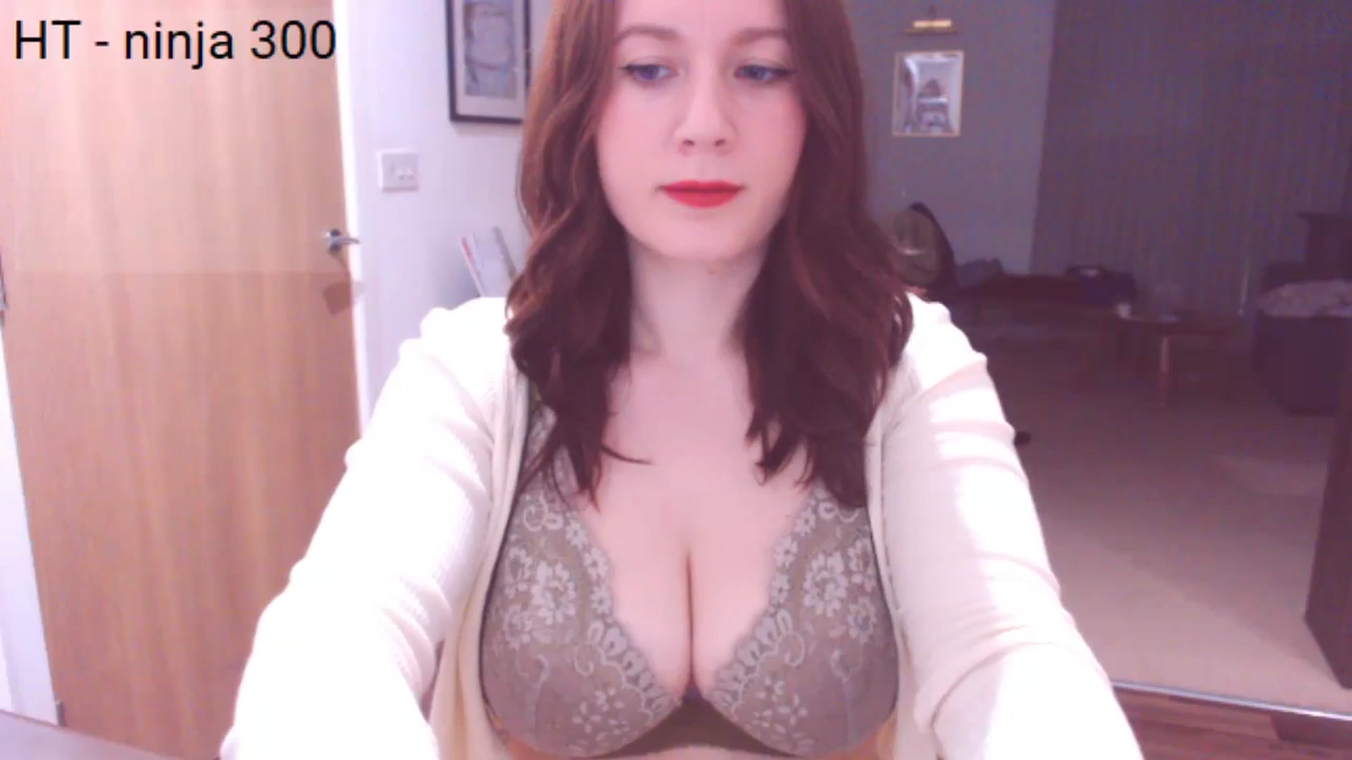 Gallery image thumbnail from Bandett's myfreecams stream on, 01/23/2024, 21:30 image 2 of 20