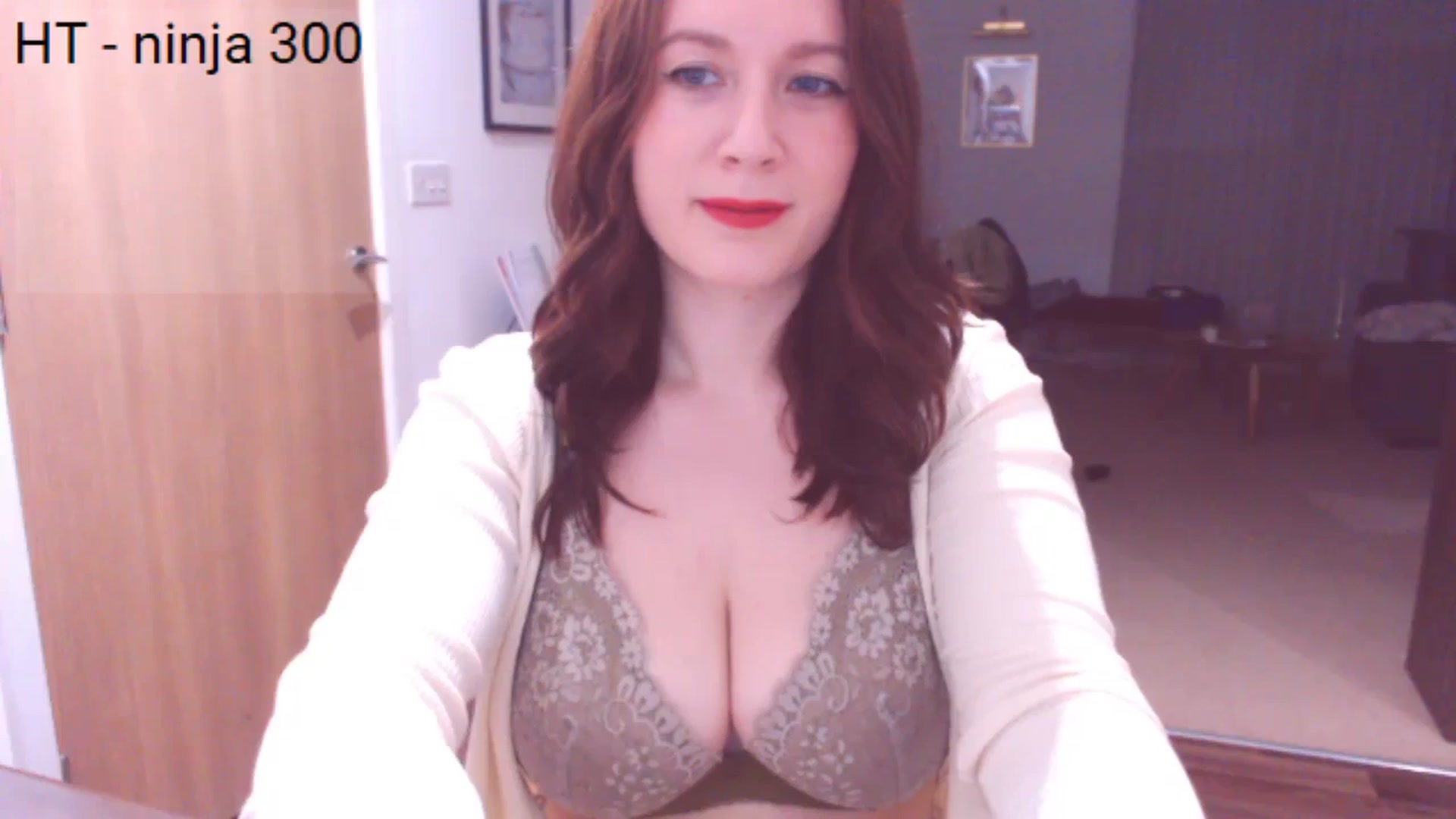 Gallery image thumbnail from Bandett's myfreecams stream on, 01/23/2024, 21:30 image 3 of 20