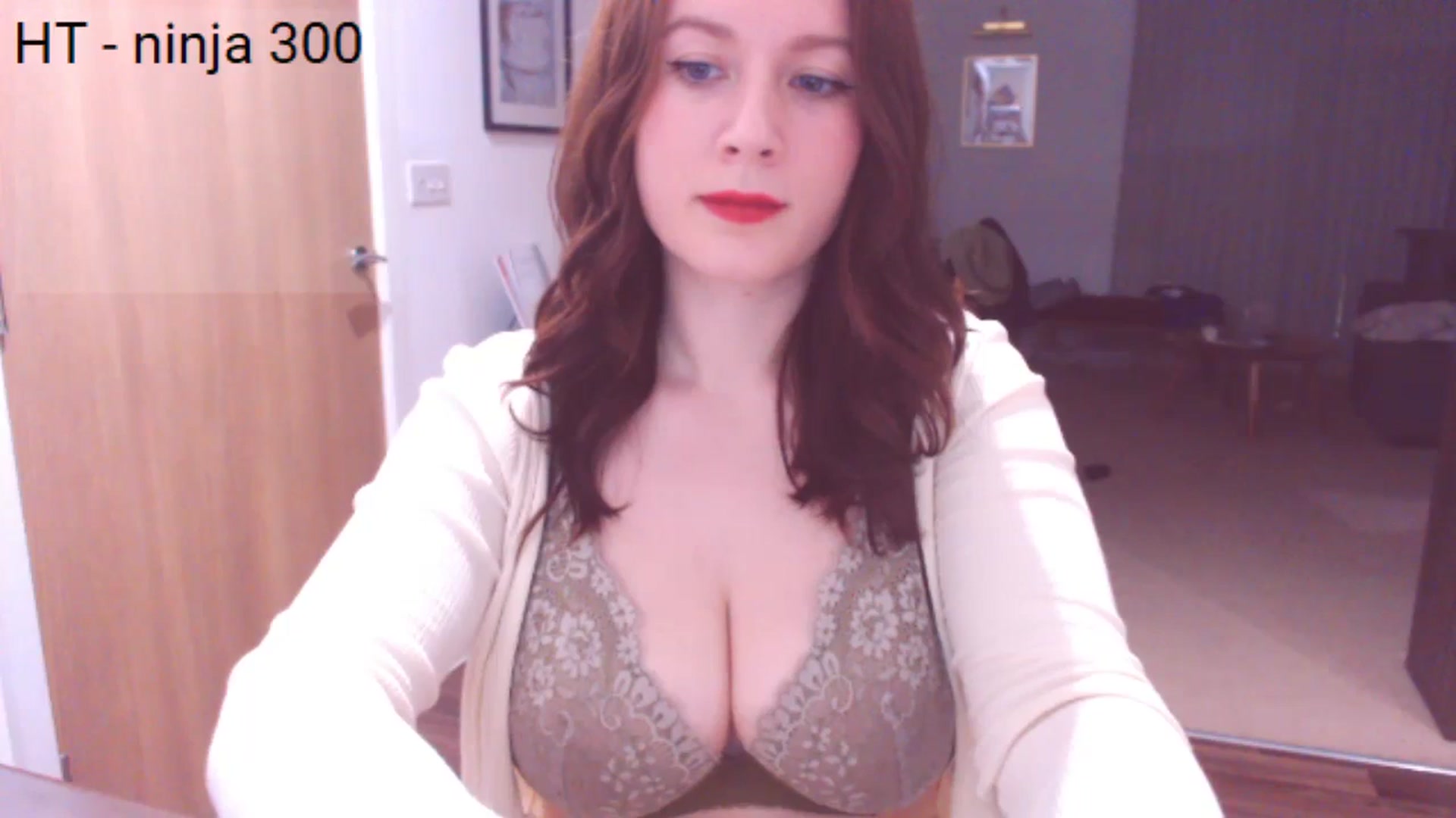 Gallery image thumbnail from Bandett's myfreecams stream on, 01/23/2024, 21:30 image 5 of 20
